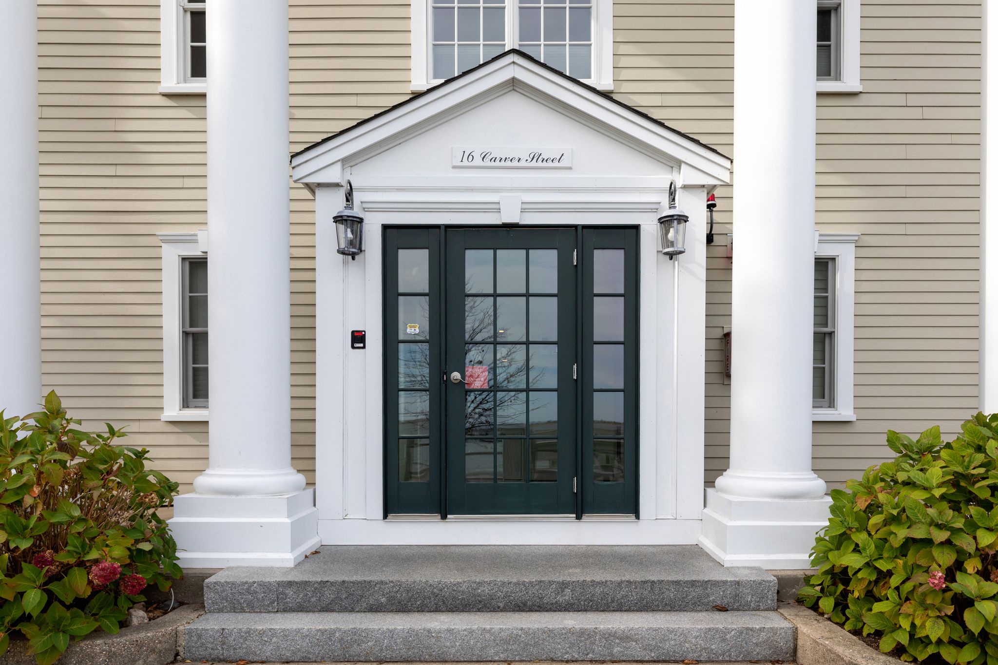  16 Carver Street, Unit 201, Plymouth, MA, 02360 - 物件實景