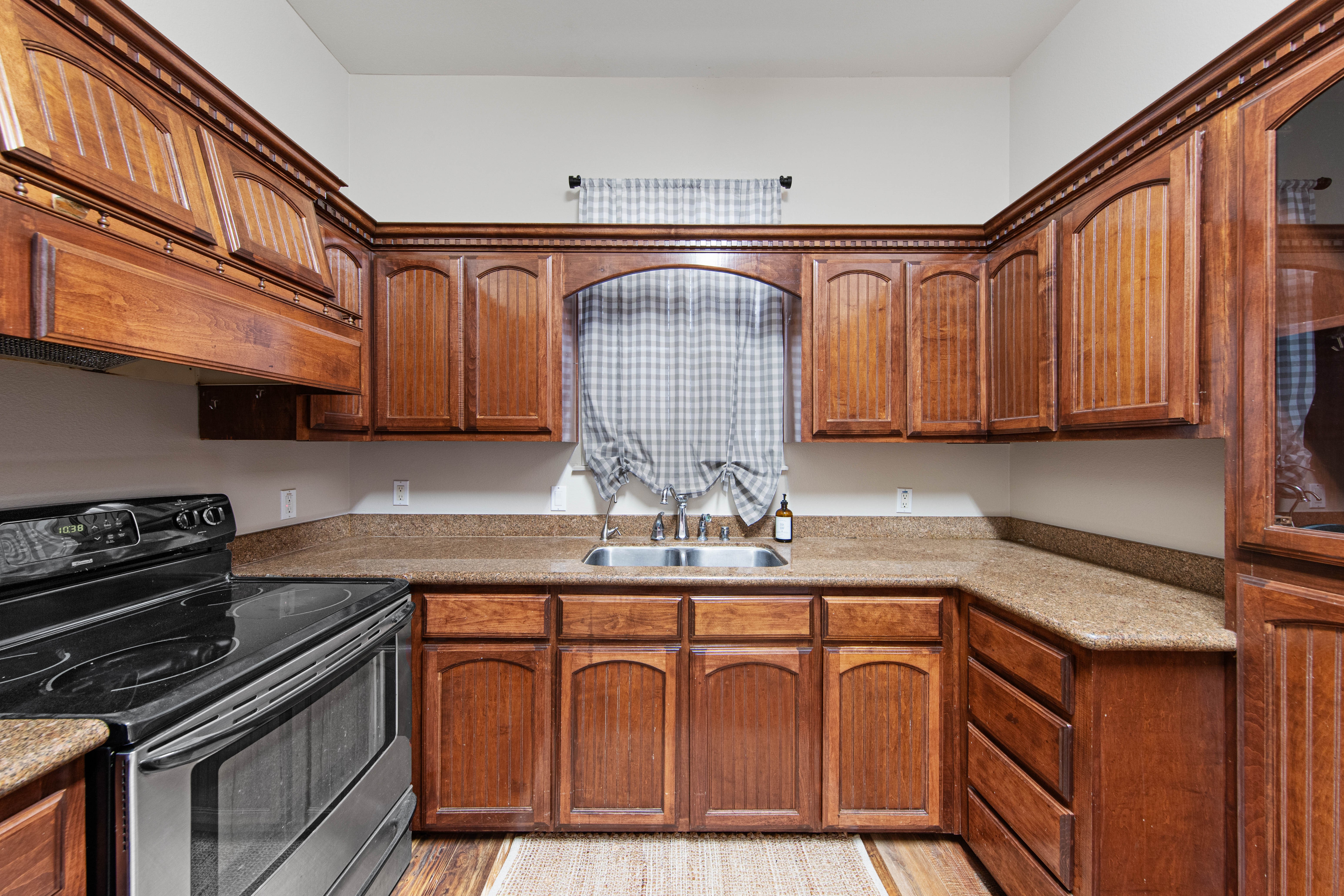 14847 Valencia Circle South, Harlingen, Texas, 78552, United States, 5 Bedrooms Bedrooms, ,7 BathroomsBathrooms,Residential,For Sale,14847 Valencia Circle South,1683740