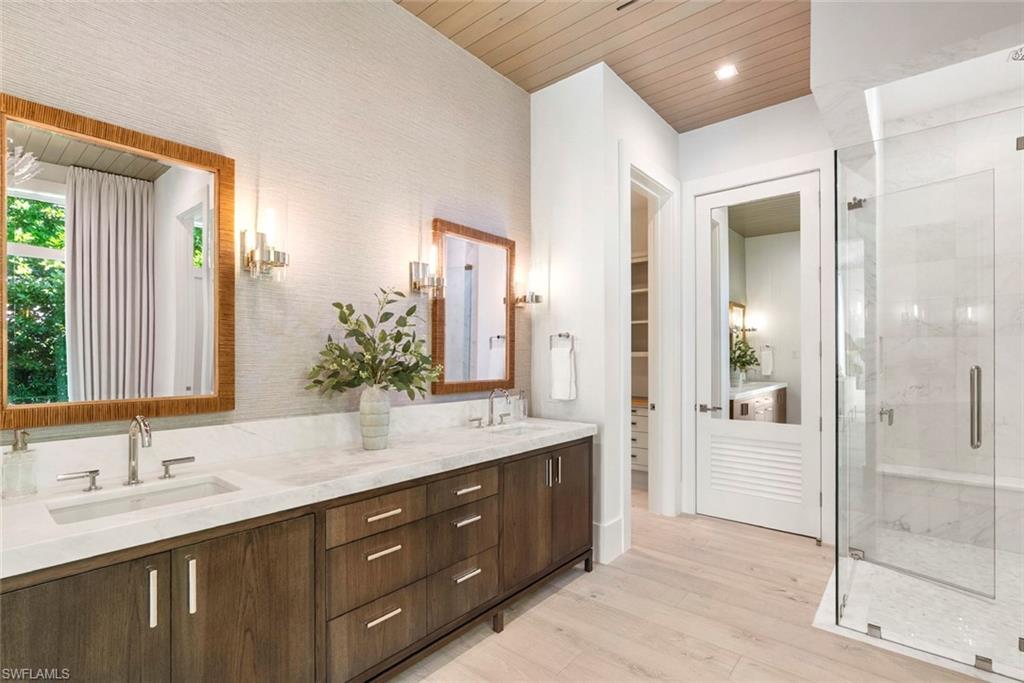 Naples, Florida, 34102, United States, 4 Bedrooms Bedrooms, ,6 BathroomsBathrooms,Residential,For Sale,2003055