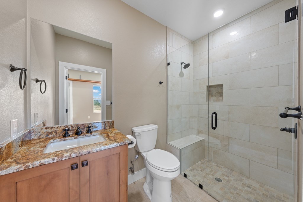 Kerrville, Texas, 78028, United States, 4 Bedrooms Bedrooms, ,5 BathroomsBathrooms,Residential,For Sale,1735504