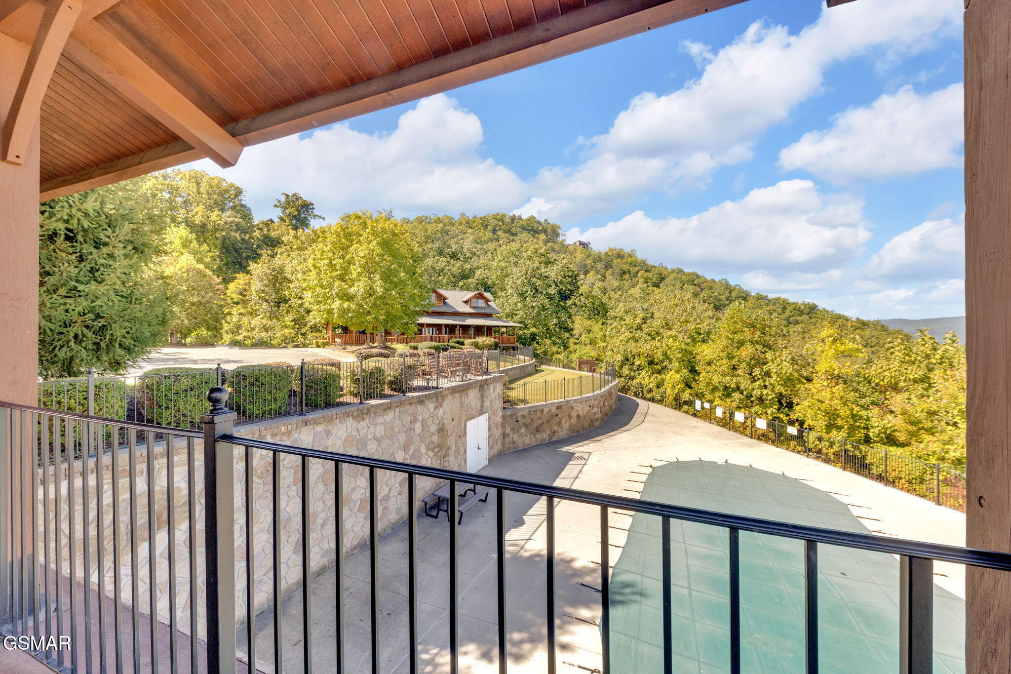 Sevierville, Tennessee, 37862, United States, 3 Bedrooms Bedrooms, ,3 BathroomsBathrooms,Residential,For Sale,1974724