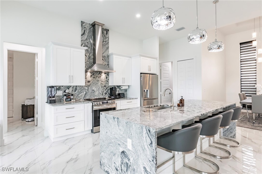 Cape Coral, Florida, 33993, United States, 4 Bedrooms Bedrooms, ,3 BathroomsBathrooms,Residential,For Sale,1846293