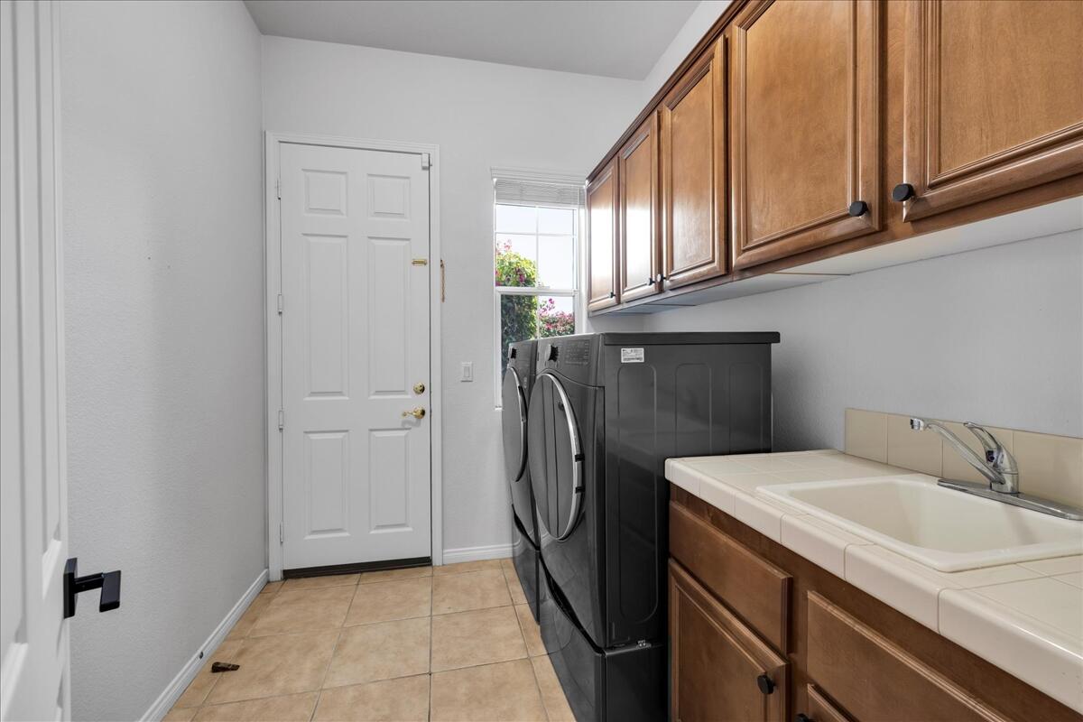 La Quinta, California, 92253, United States, 3 Bedrooms Bedrooms, ,3 BathroomsBathrooms,Residential,For Sale,1991537