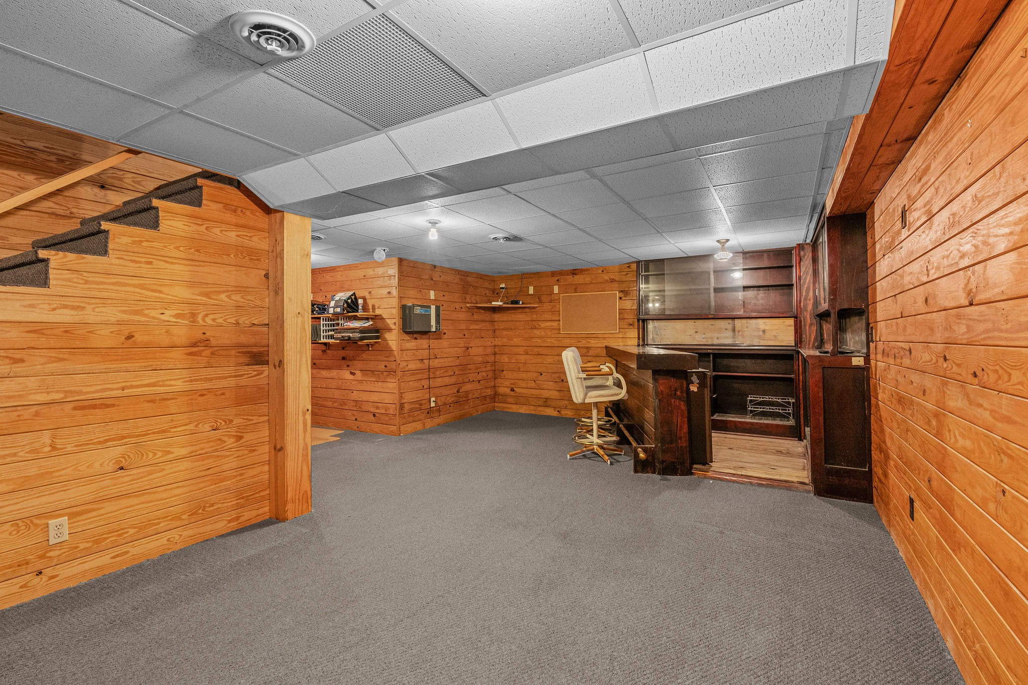 Dandridge, Tennessee, 37725, United States, 2 Bedrooms Bedrooms, ,2 BathroomsBathrooms,Residential,For Sale,1928860
