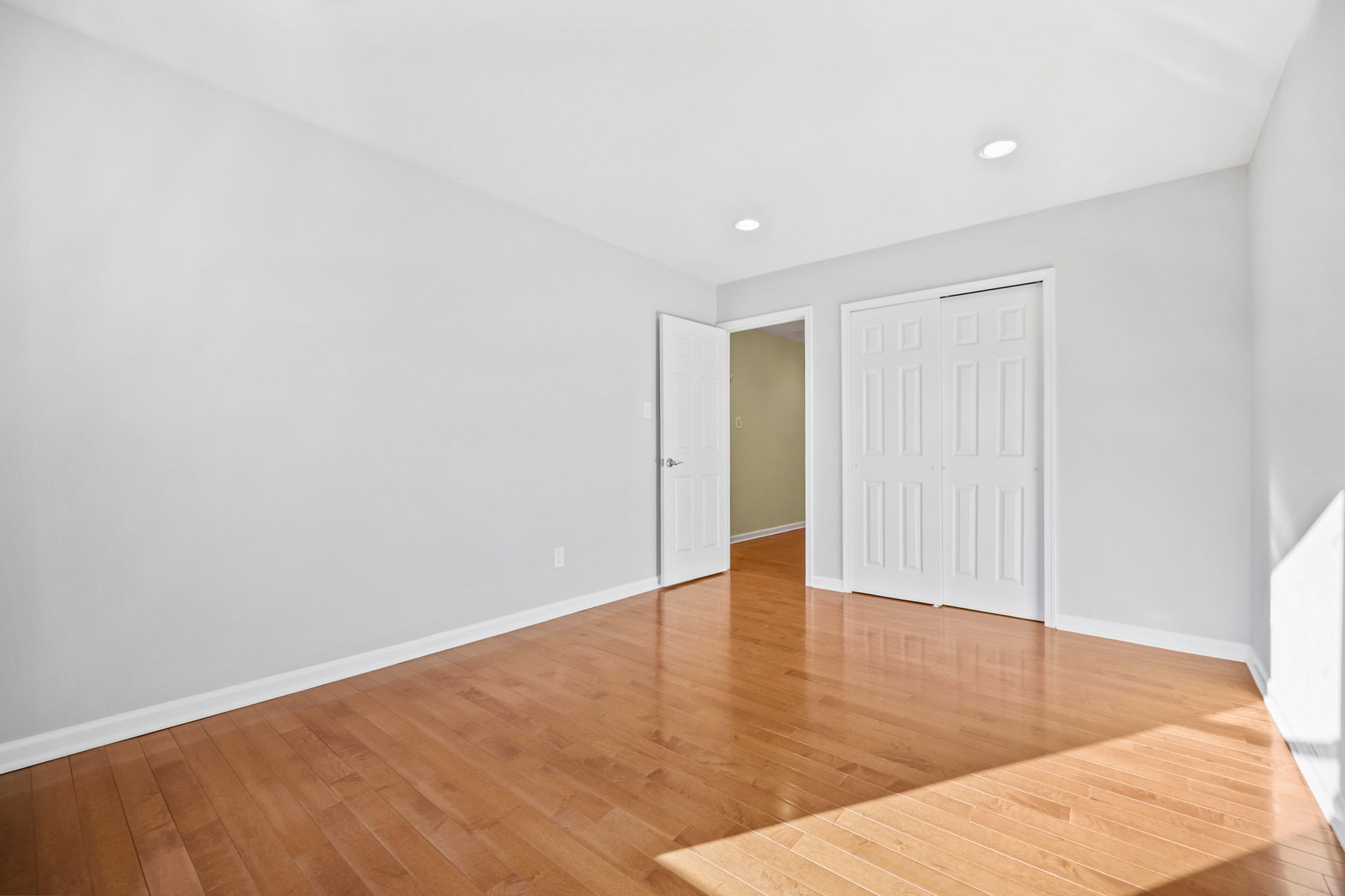  27 Meadow Lane - 物件實景