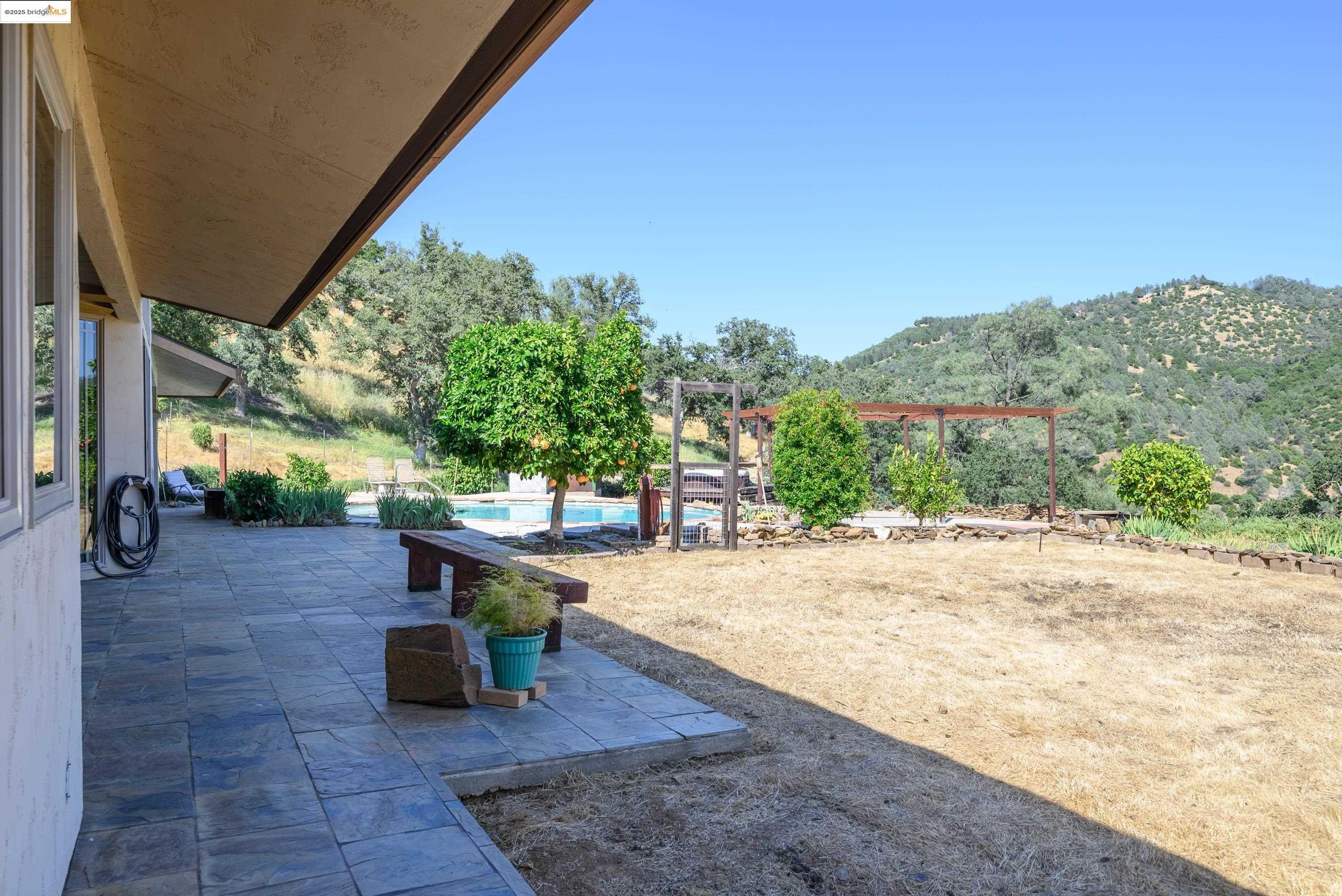 Jamestown, California, 95327, United States, 3 Bedrooms Bedrooms, ,2 BathroomsBathrooms,Residential,For Sale,1826217