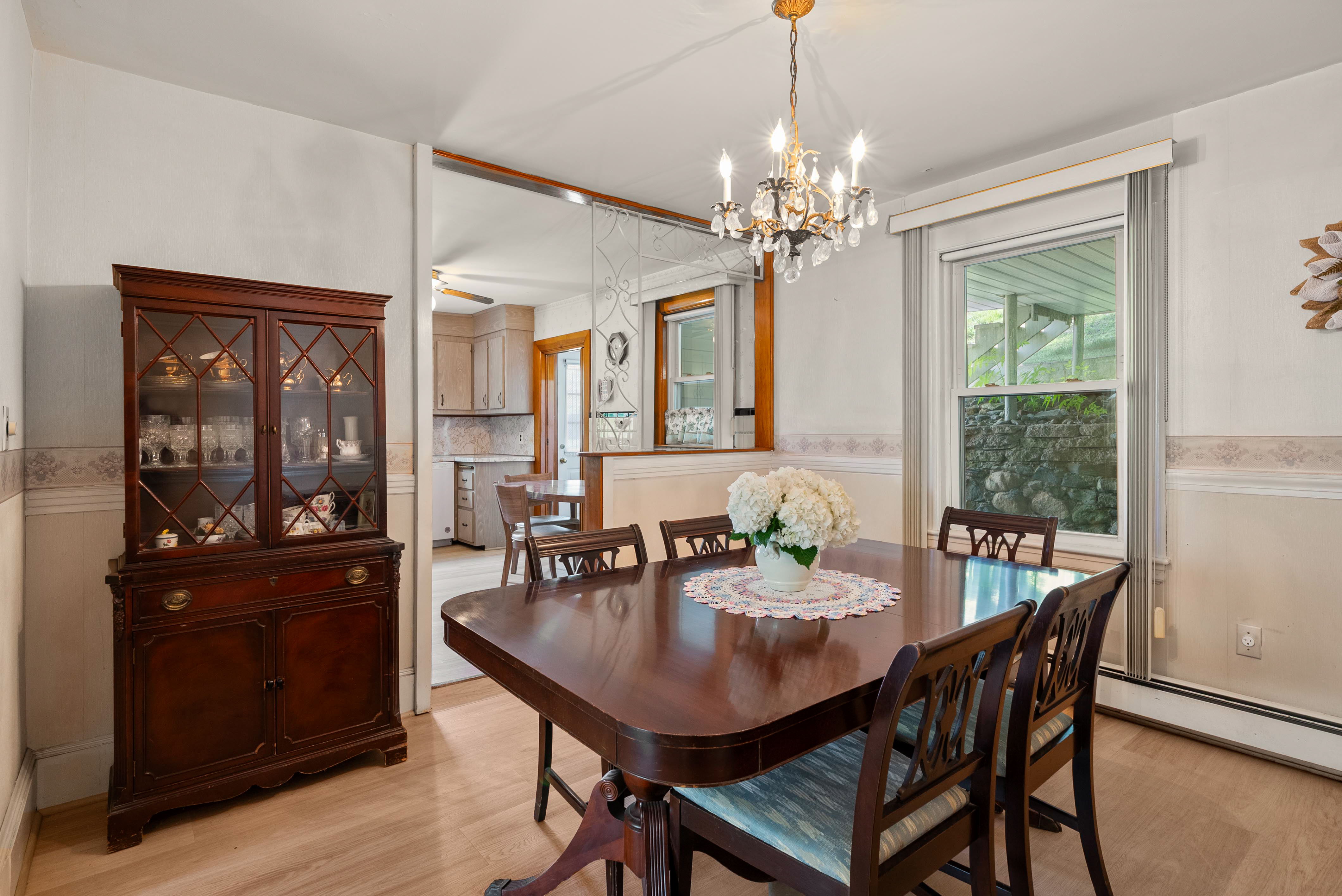  28 Hudson Street, Watertown, MA 02472 - 物件實景