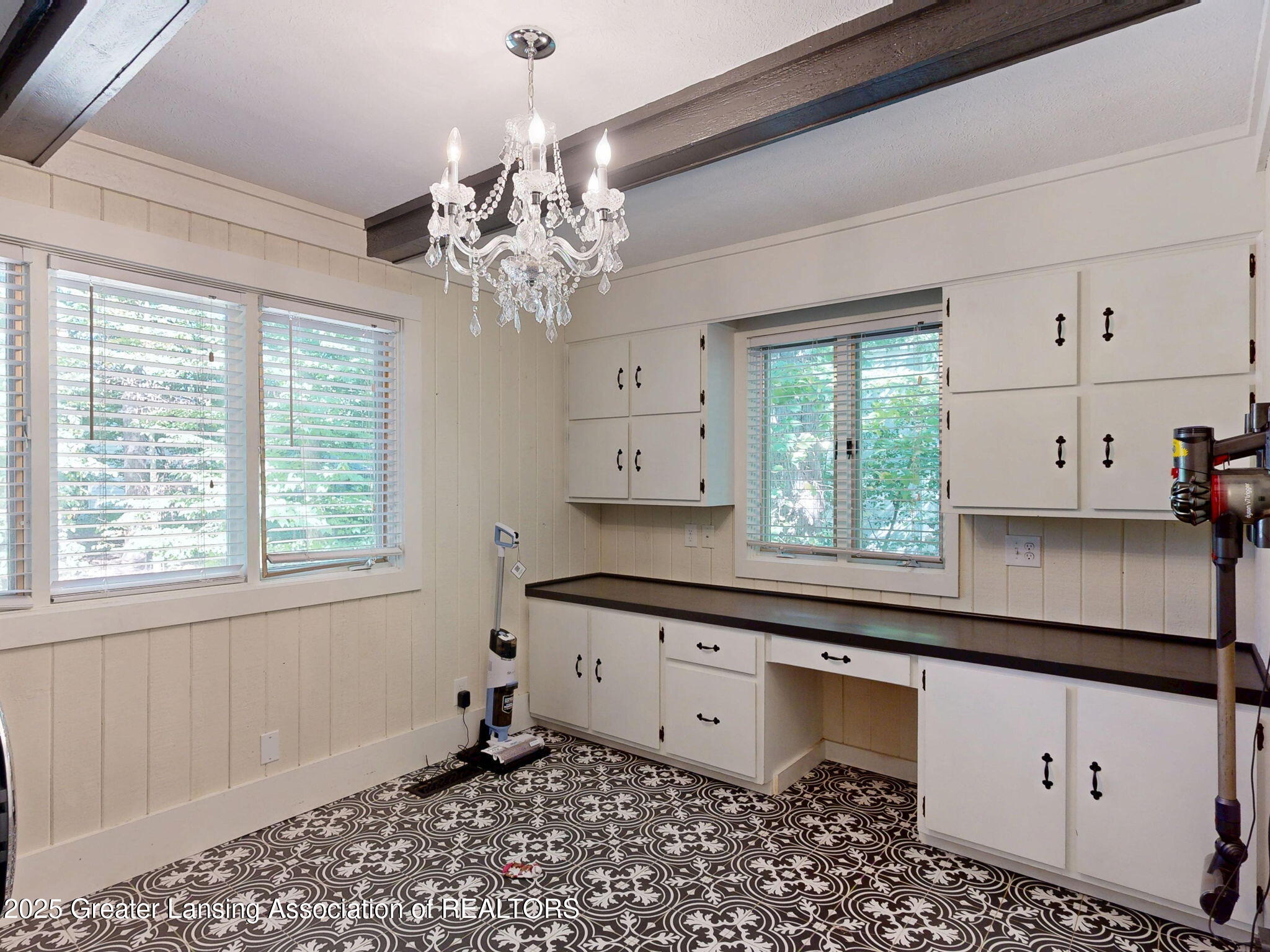 Okemos, Michigan, 48864, United States, 5 Bedrooms Bedrooms, ,4 BathroomsBathrooms,Residential,For Sale,1975829