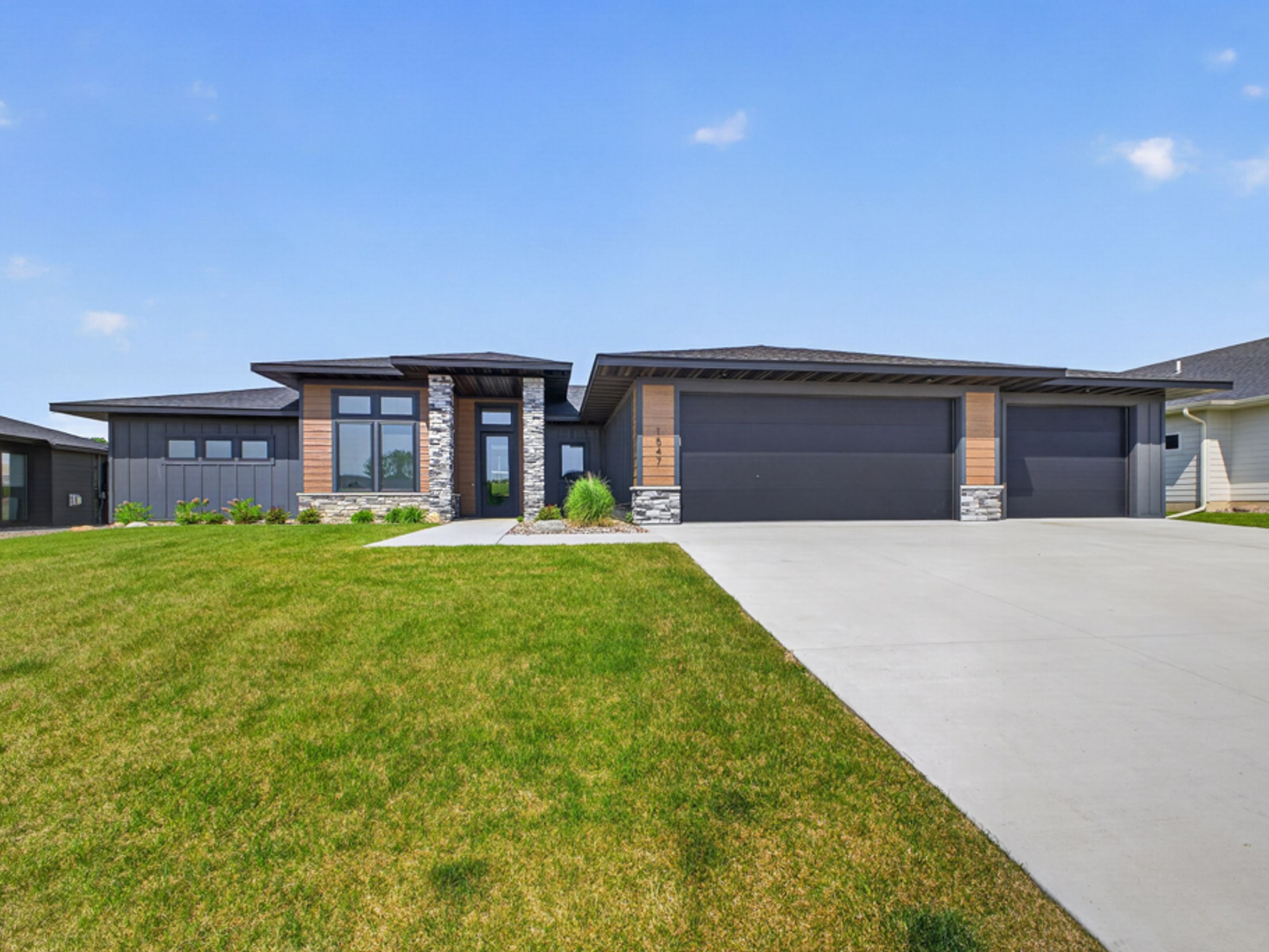  New Construction Prairie-Modern Home in Century Valley - 物件實景