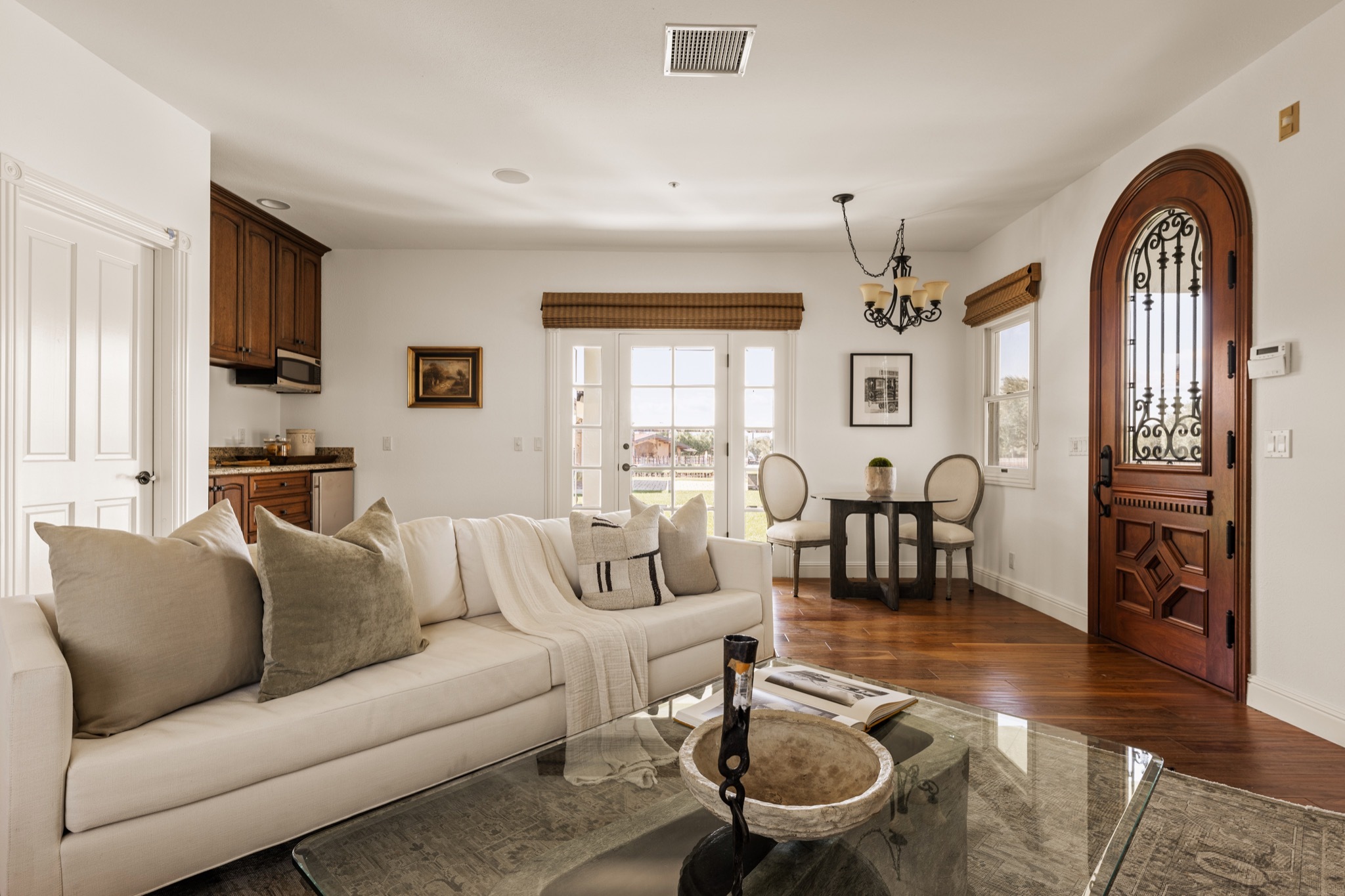  2370 North Reugio Road - 物件實景
