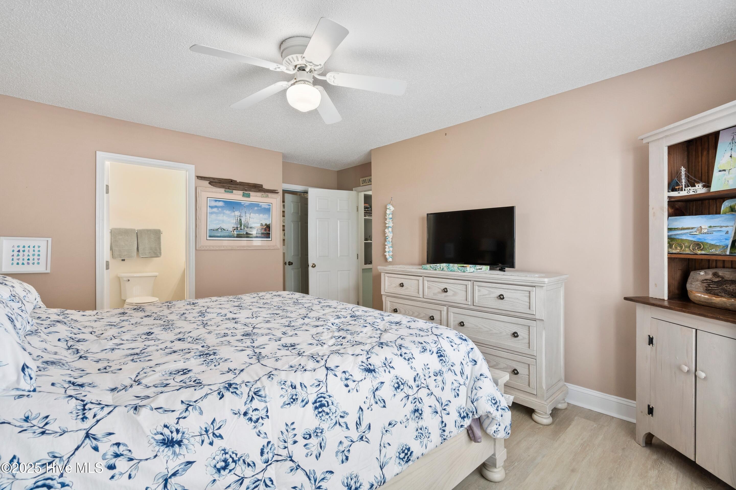 Sunset Beach, North Carolina, 28468, United States, 2 Bedrooms Bedrooms, ,2 BathroomsBathrooms,Residential,For Sale,1903345