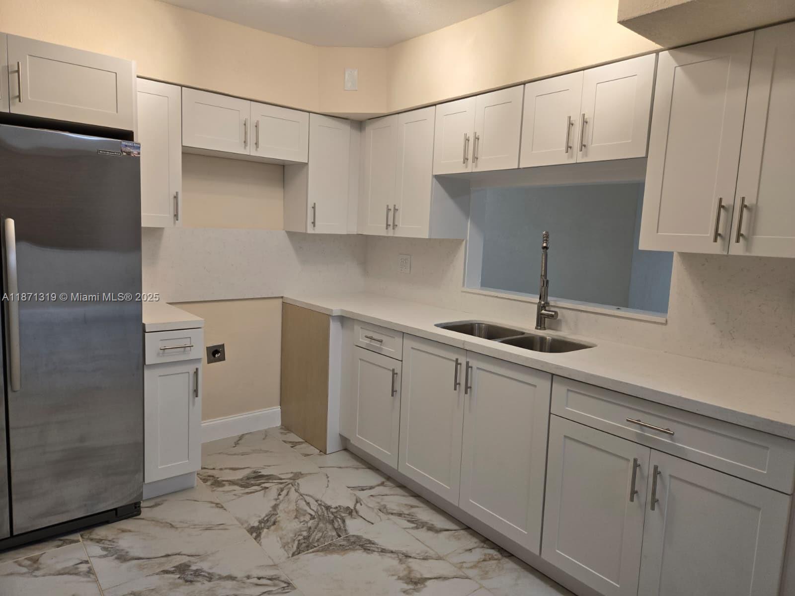 Hollywood, Florida, 33024, United States, 3 Bedrooms Bedrooms, ,2 BathroomsBathrooms,Residential,For Sale,1939726