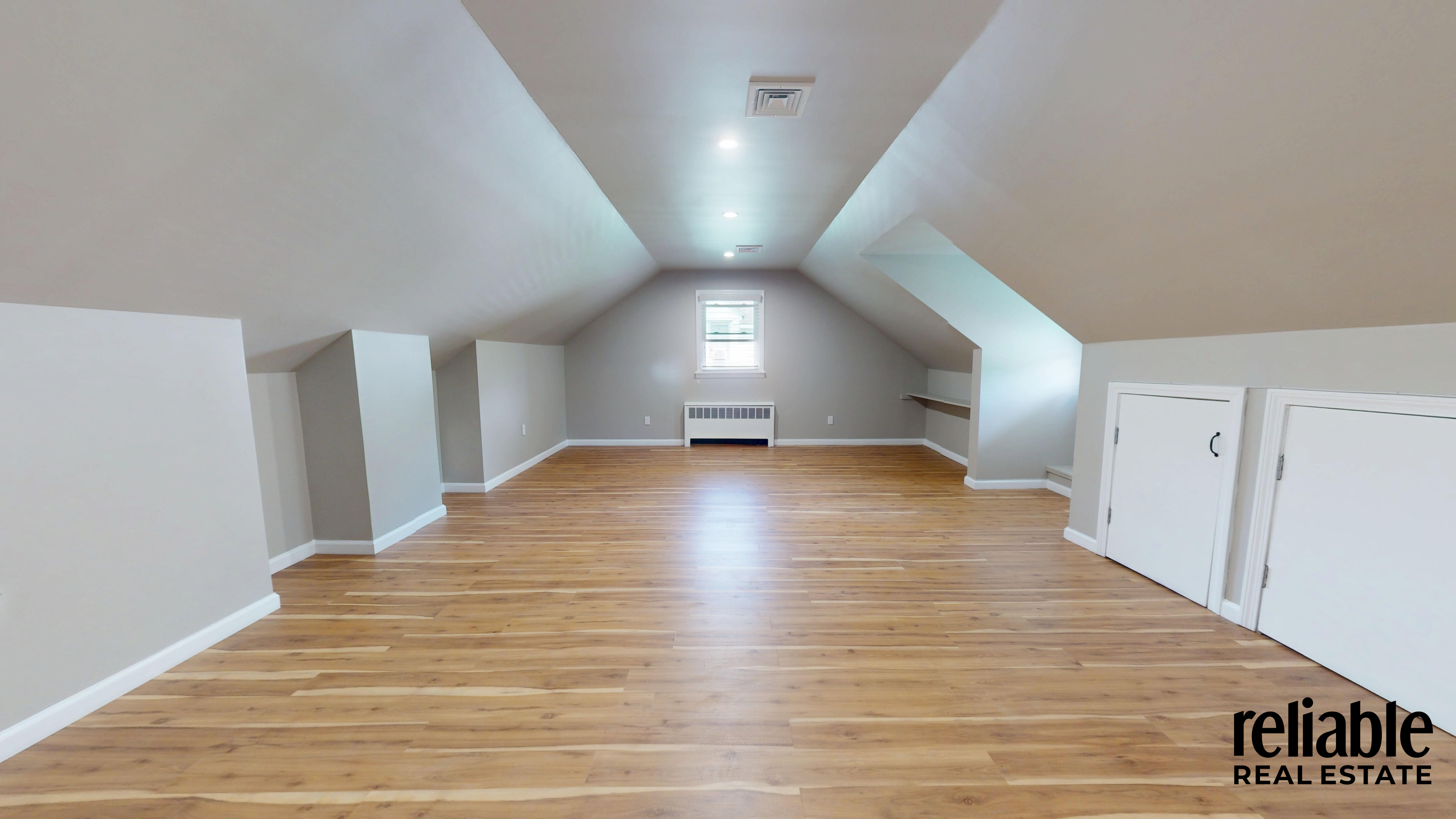 Tuckahoe, New York, 10707, United States, 4 Bedrooms Bedrooms, ,4 BathroomsBathrooms,Residential,For Sale,1941679