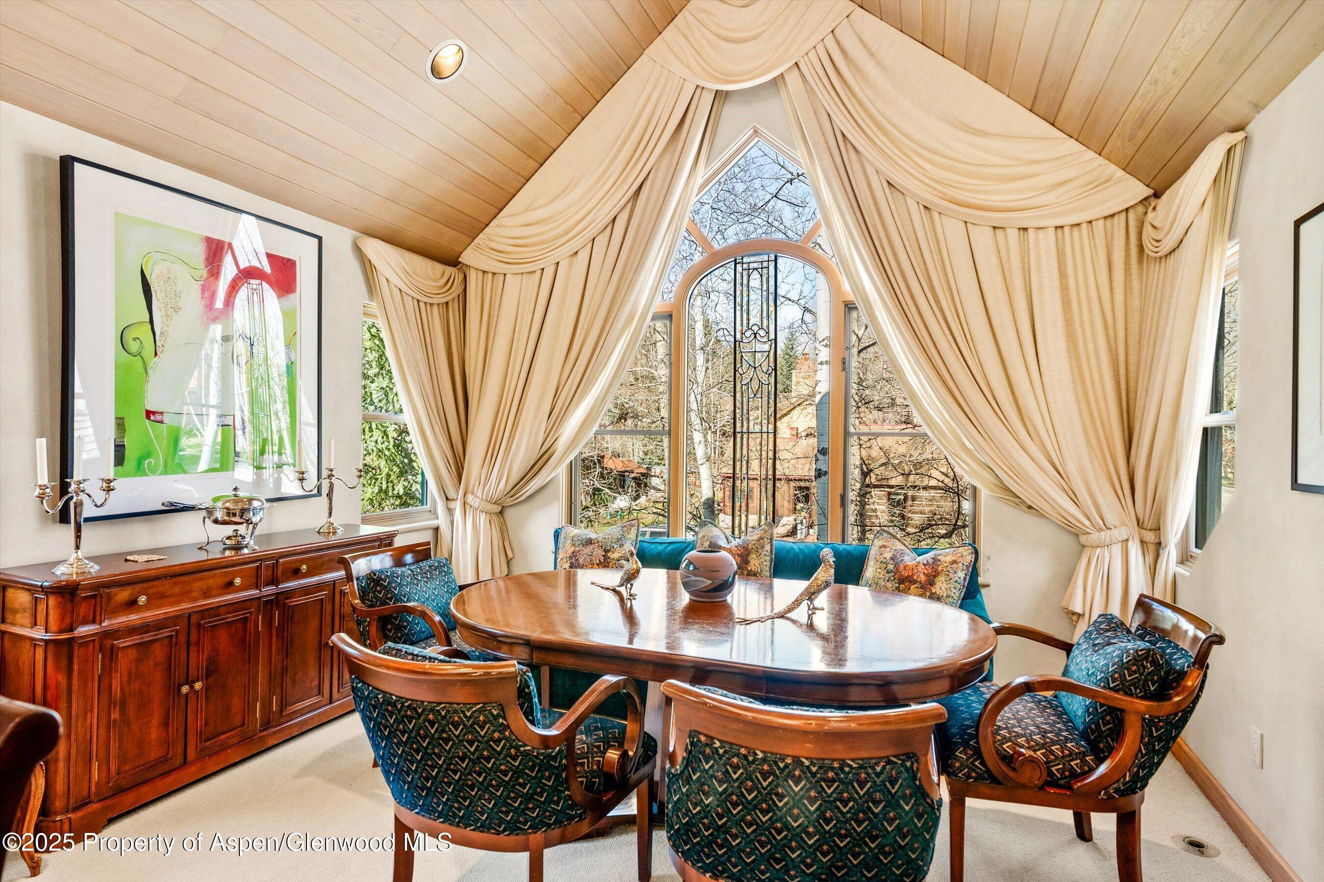 Aspen, Colorado, 81611, United States, 3 Bedrooms Bedrooms, ,4 BathroomsBathrooms,Residential,For Sale,1779623