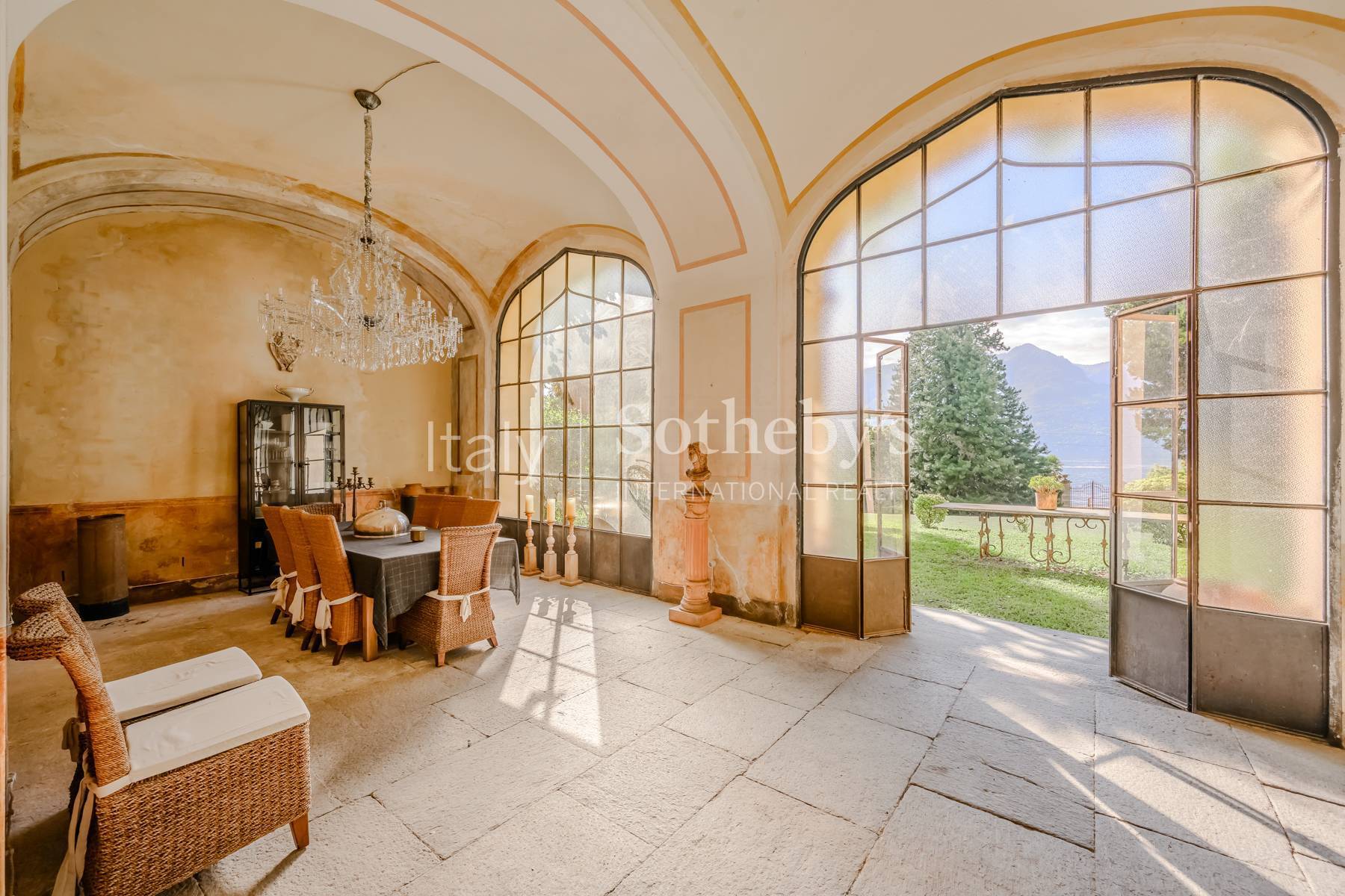  Prestigious and exclusive lakefront Art Nouveau villa - 物件實景