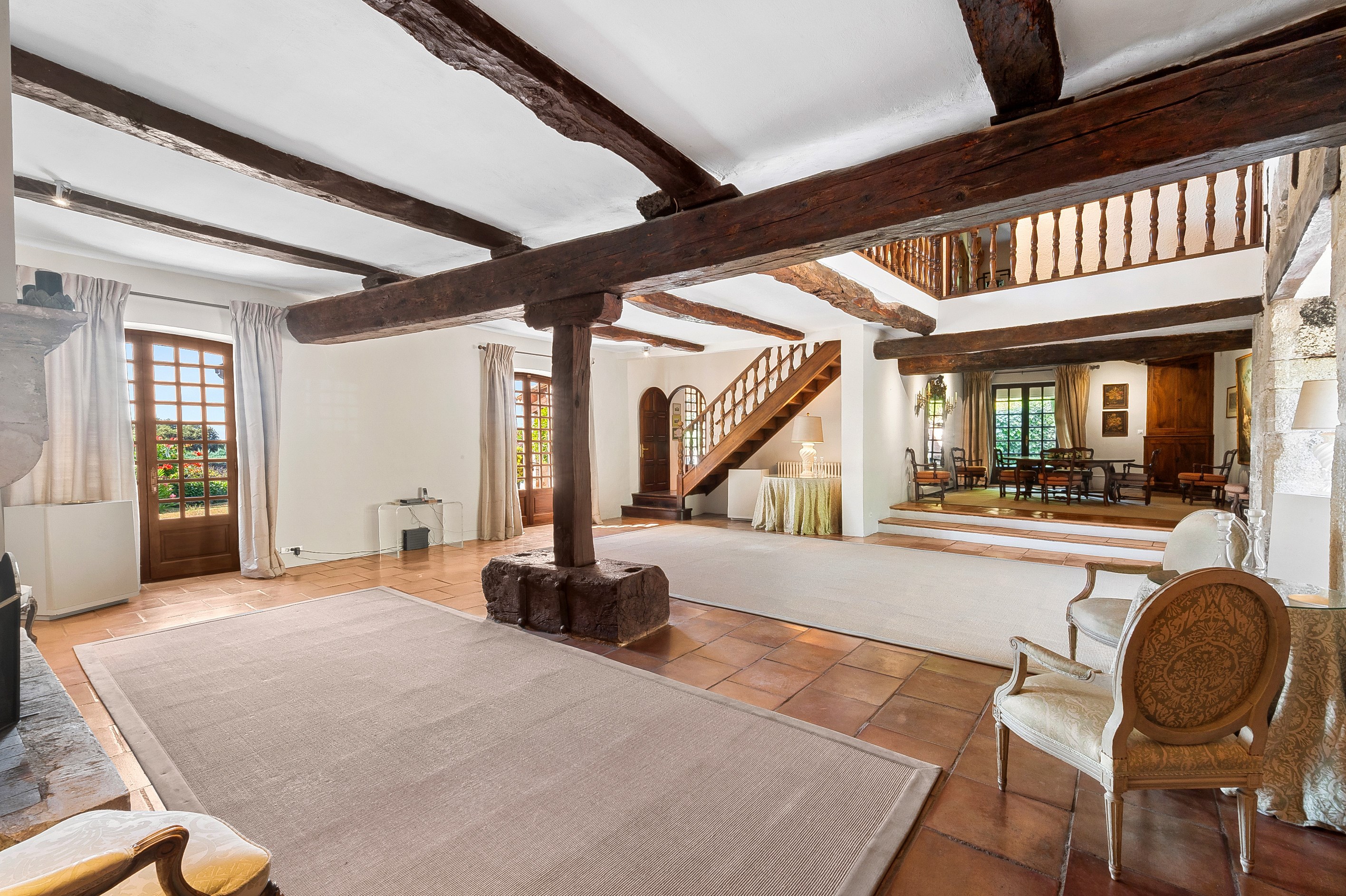  Exceptional Property with an olive grove and pool – Renovated 18th-Century Mill - 物件實景