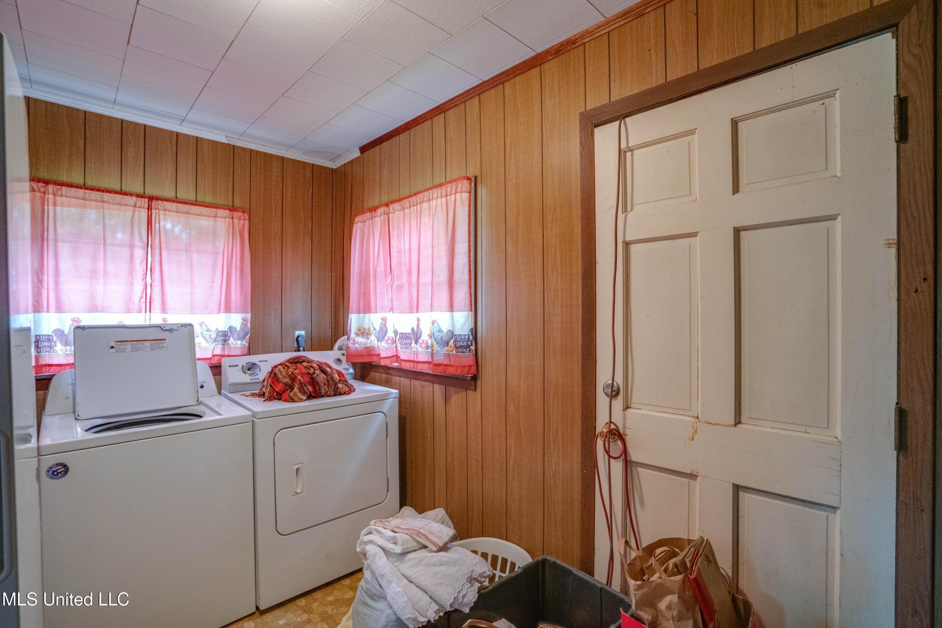 Gulfport, Mississippi, 39503, United States, ,Residential,For Sale,1916429