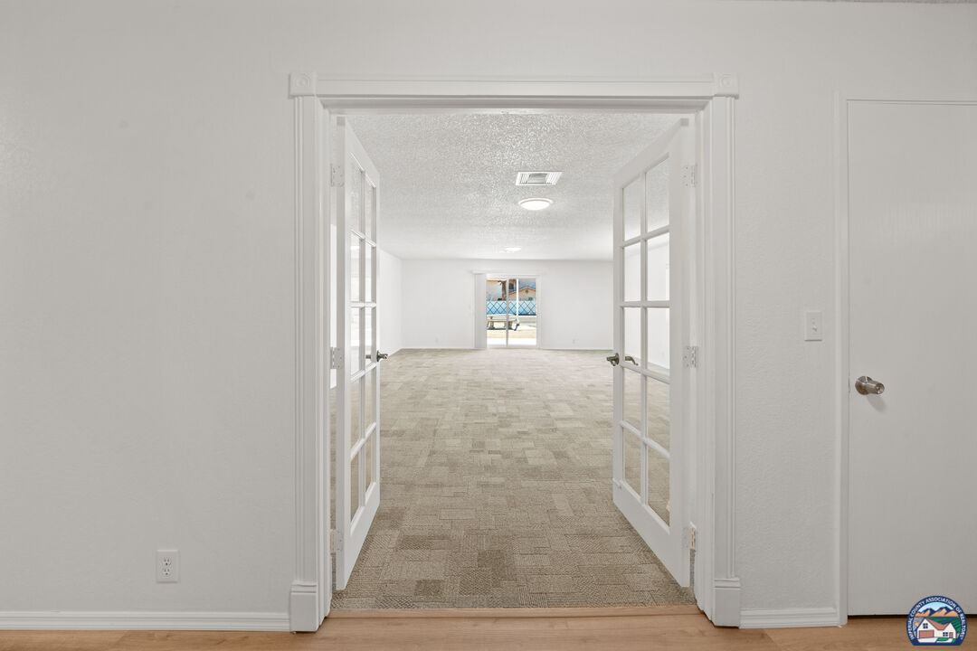 El Centro, California, 92243, United States, 3 Bedrooms Bedrooms, ,2 BathroomsBathrooms,Residential,For Sale,1939319