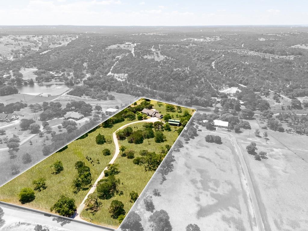 Kerrville, Texas, 78028, United States, 4 Bedrooms Bedrooms, ,4 BathroomsBathrooms,Residential,For Sale,1710846