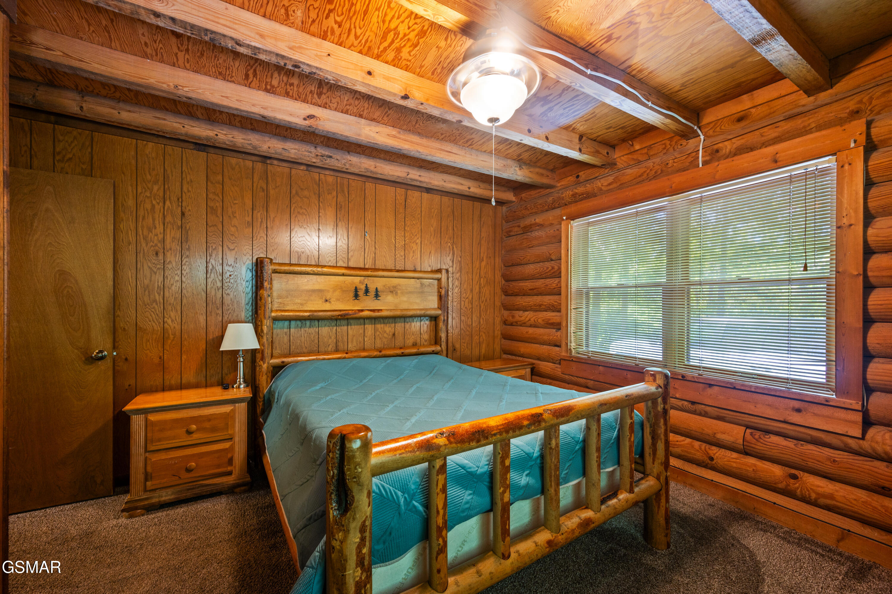 Gatlinburg, Tennessee, 37738, United States, 2 Bedrooms Bedrooms, ,2 BathroomsBathrooms,Residential,For Sale,1975826