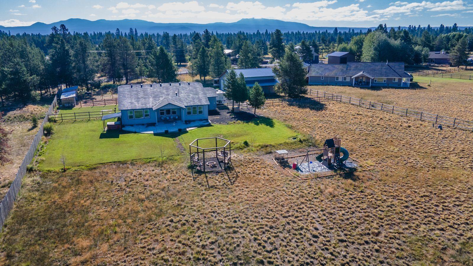 La Pine, Oregon, 97739, United States, 4 Bedrooms Bedrooms, ,2 BathroomsBathrooms,Residential,For Sale,1931985