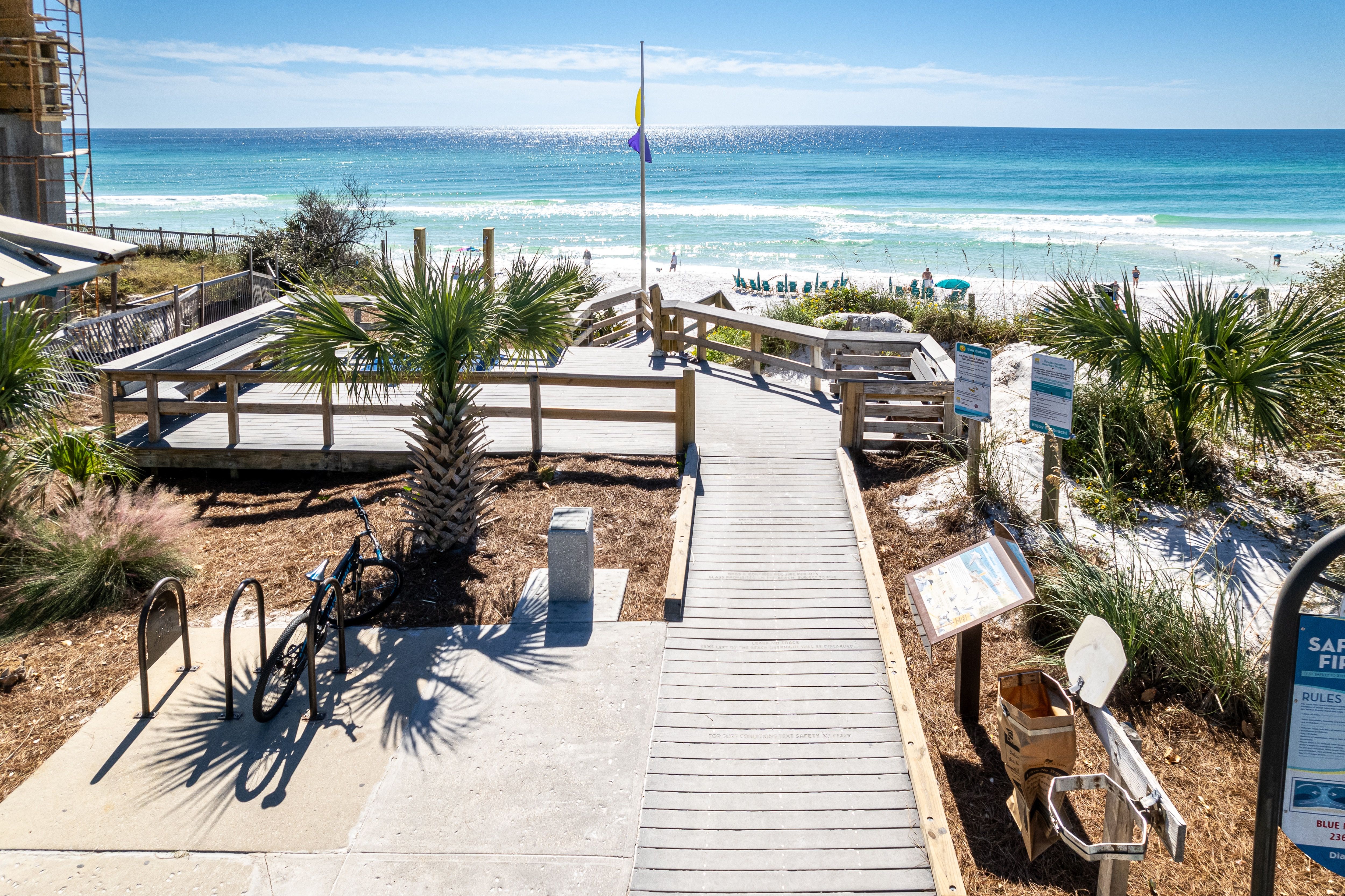  Grand Coastal Retreat With Carriage House And Resort-Style Pool - 物件實景