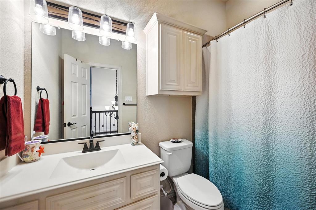 Fort Worth, Texas, 76179, United States, 6 Bedrooms Bedrooms, ,4 BathroomsBathrooms,Residential,For Sale,1906801