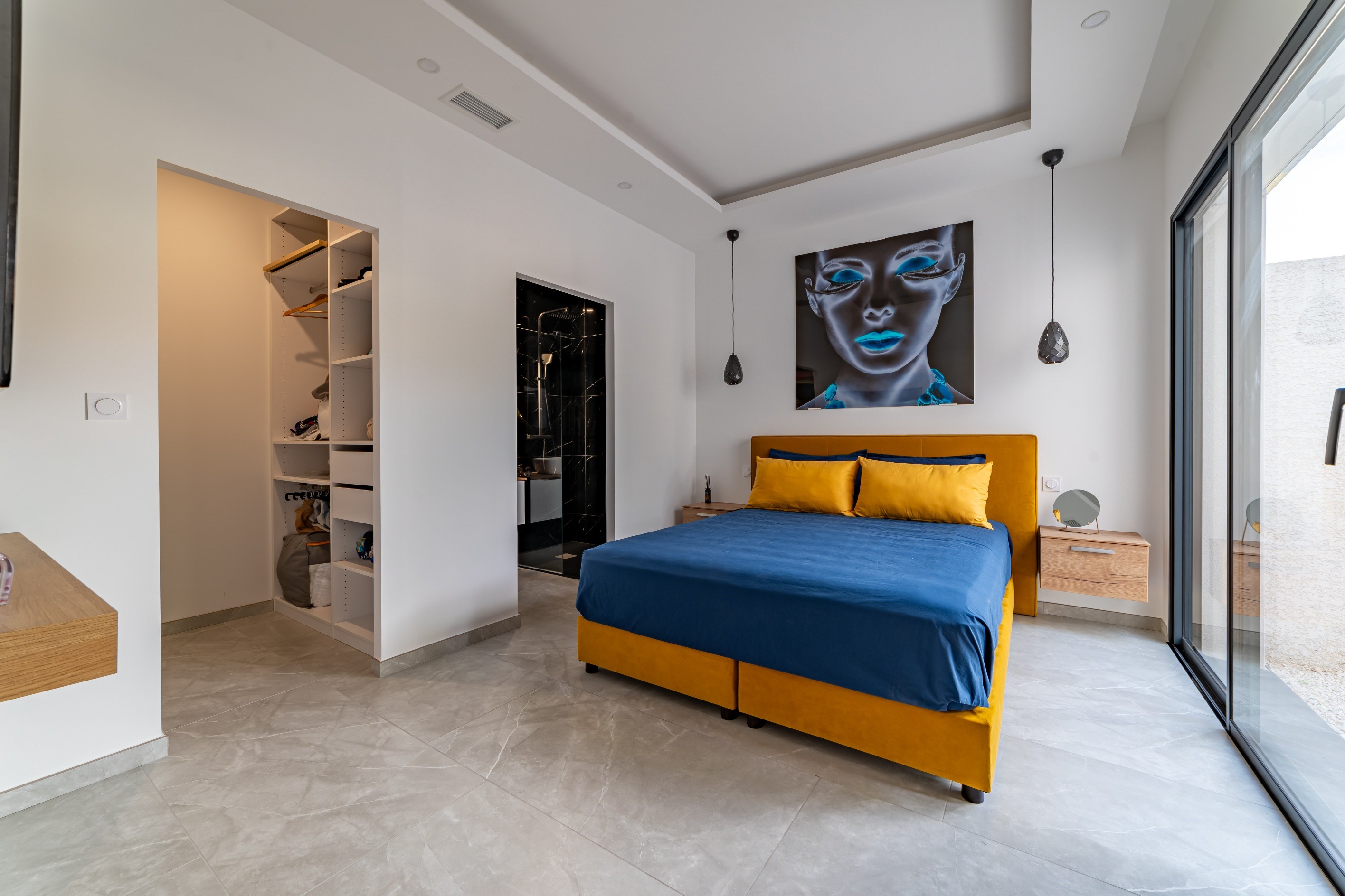  Exceptional single-story villa in Vias – 15 minutes