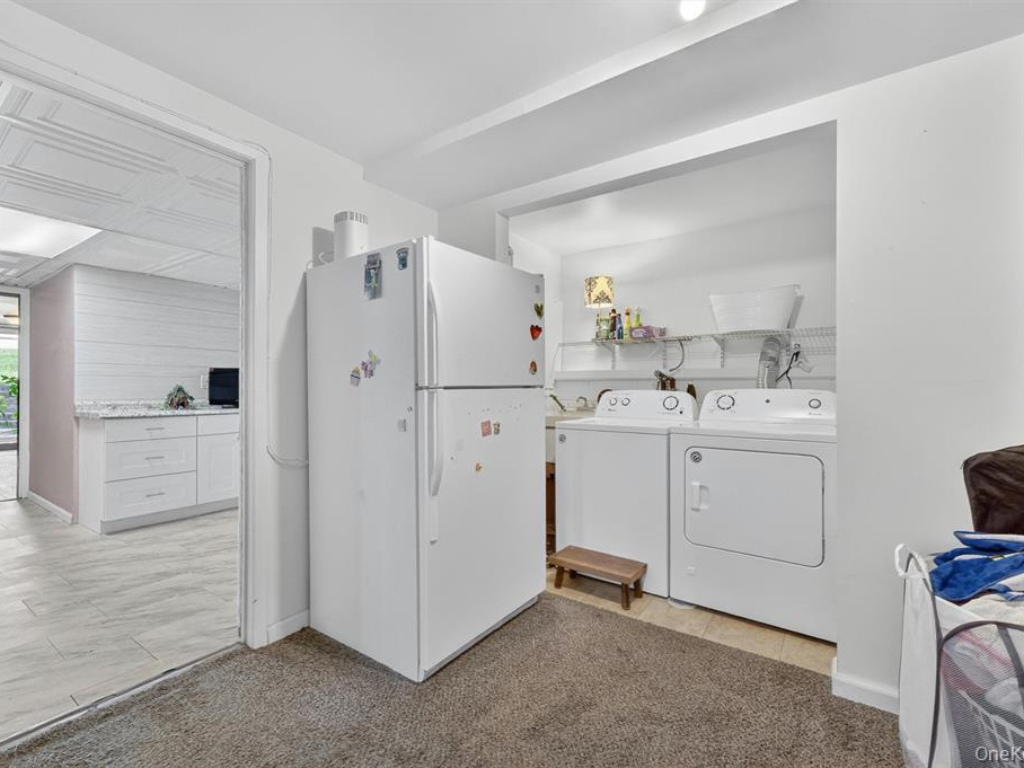 Wappingers Falls, New York, 12590, United States, 4 Bedrooms Bedrooms, ,2 BathroomsBathrooms,Residential,For Sale,2049359