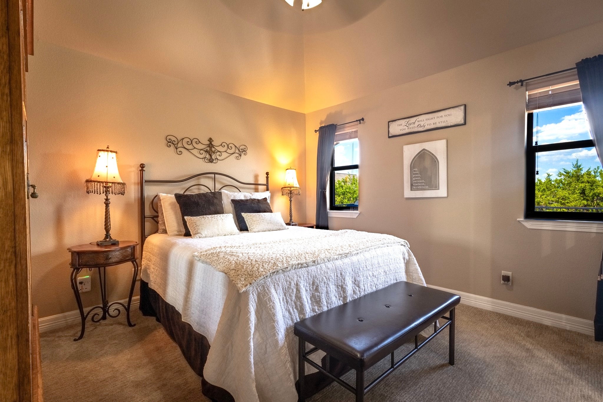 Possum Kingdom Lake, Texas, 76449, United States, 5 Bedrooms Bedrooms, ,3 BathroomsBathrooms,Residential,For Sale,1979729