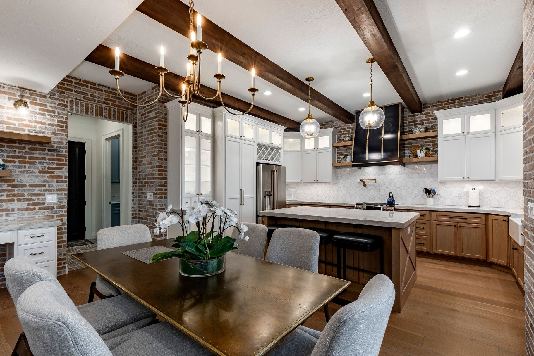  Stunning Custom Home in the Coveted Hideout Canyon Community - 物件實景