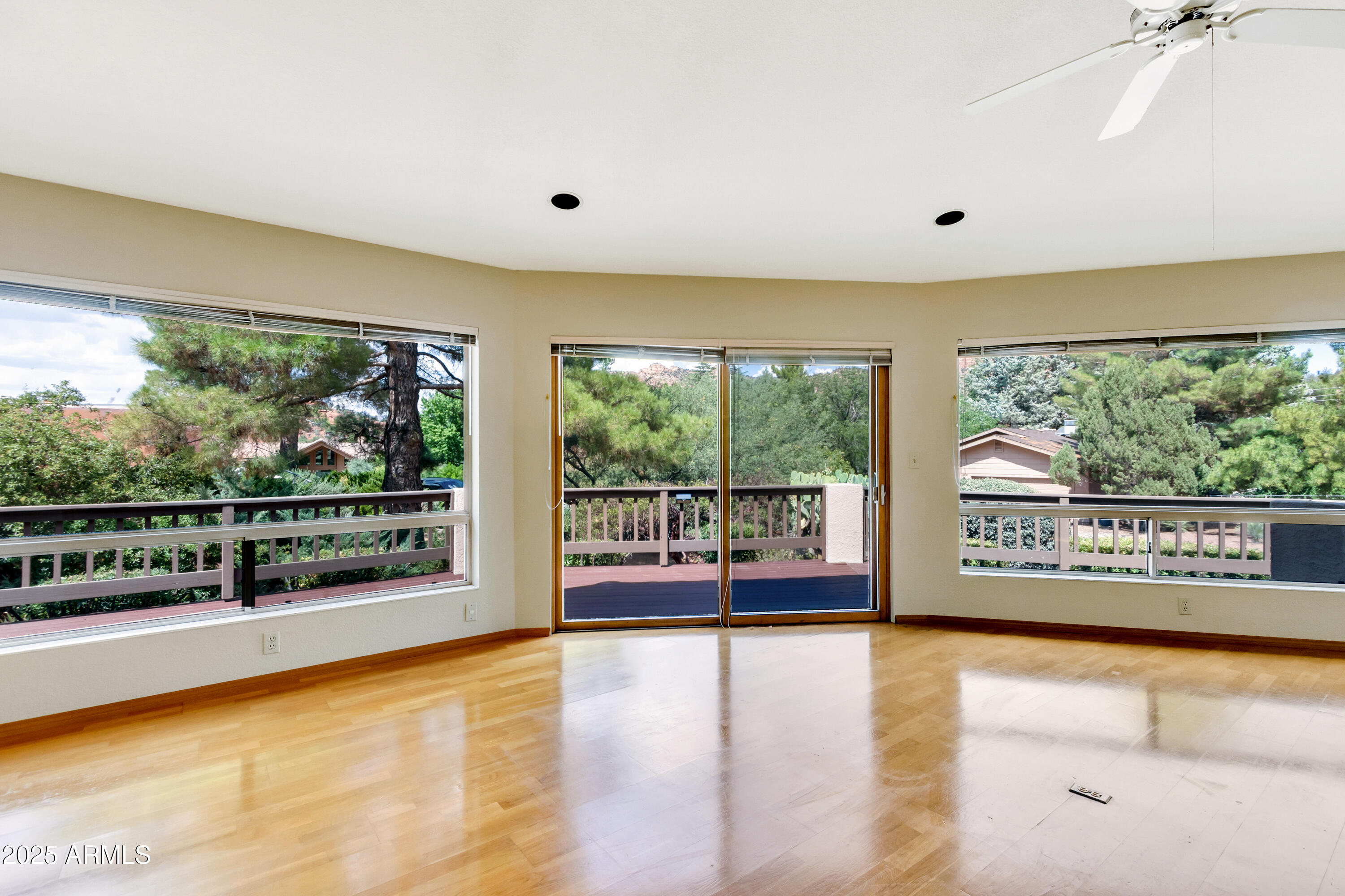 Sedona, Arizona, 86351, United States, 3 Bedrooms Bedrooms, ,Residential,For Sale,1919434