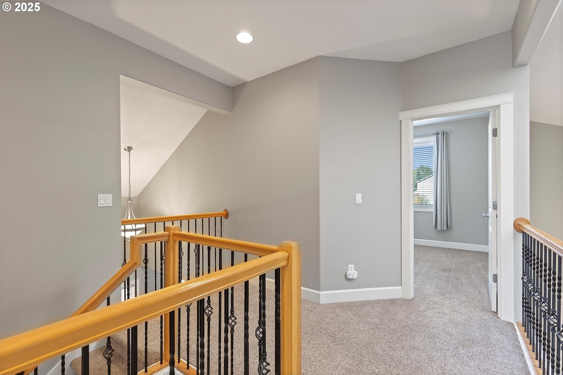 Yamhill, Oregon, 97148, United States, 3 Bedrooms Bedrooms, ,3 BathroomsBathrooms,Residential,For Sale,1926373