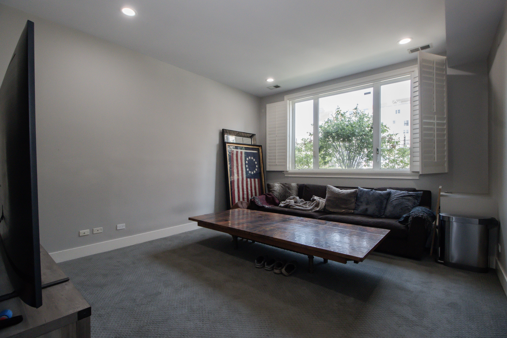 Chicago, Illinois, 60610, United States, 3 Bedrooms Bedrooms, ,3 BathroomsBathrooms,Residential,For Sale,1977363