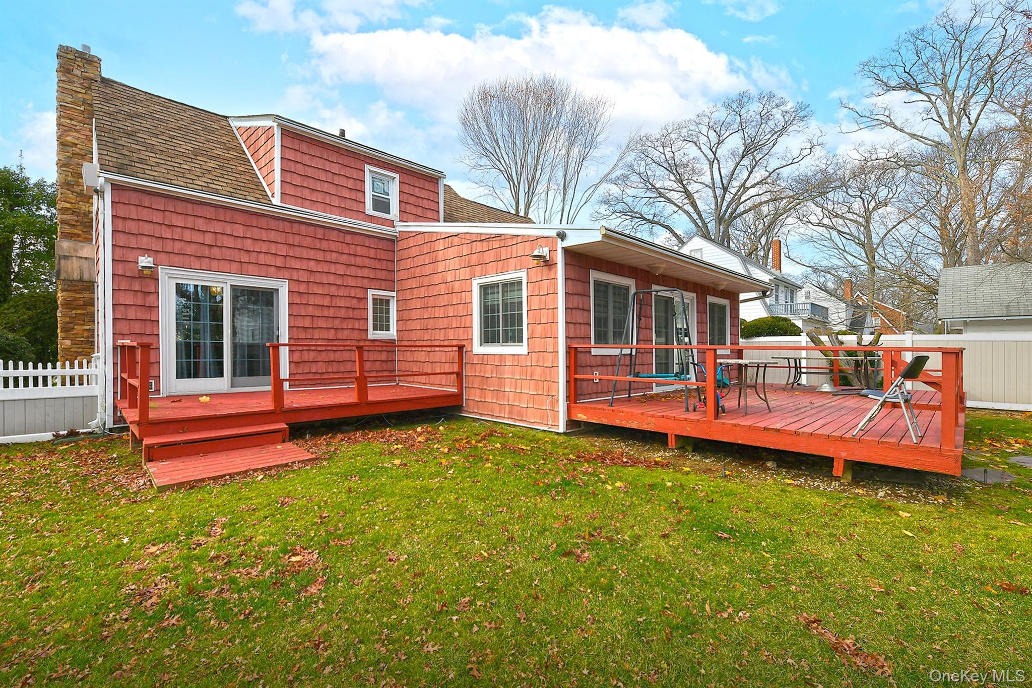 Freeport, New York, 11520, United States, 3 Bedrooms Bedrooms, ,2 BathroomsBathrooms,Residential,For Sale,2003300