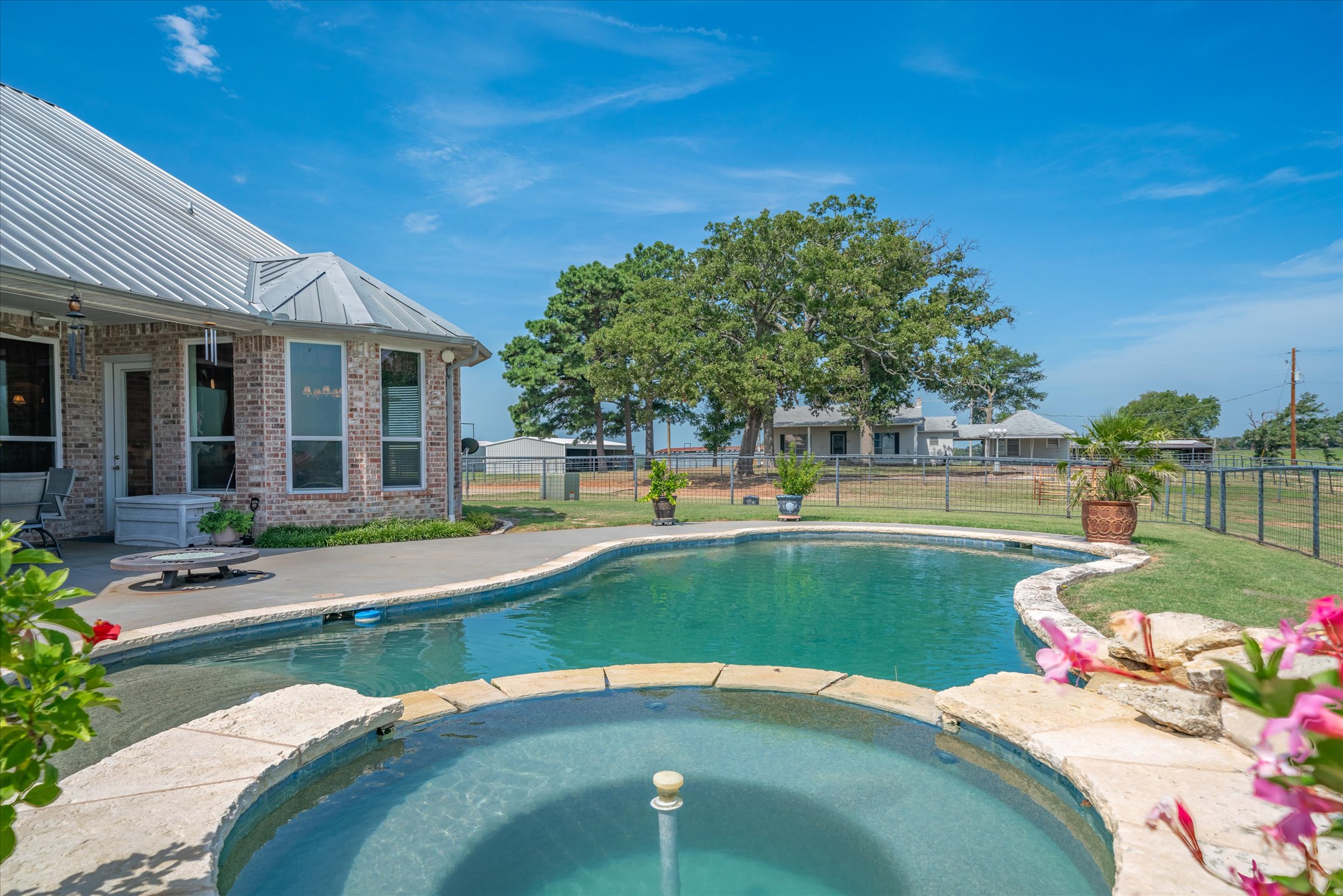 9208 FM 17, Grand Saline, Texas, 75140, United States, 5 Bedrooms Bedrooms, ,6 BathroomsBathrooms,Residential,For Sale,9208 FM 17,1317594