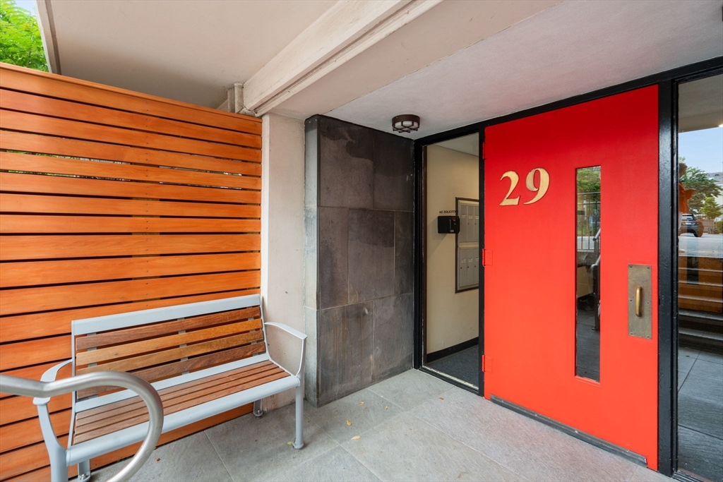 Cambridge, Massachusetts, 02138, United States, 1 Bedroom Bedrooms, ,1 BathroomBathrooms,Residential,For Sale,1856258
