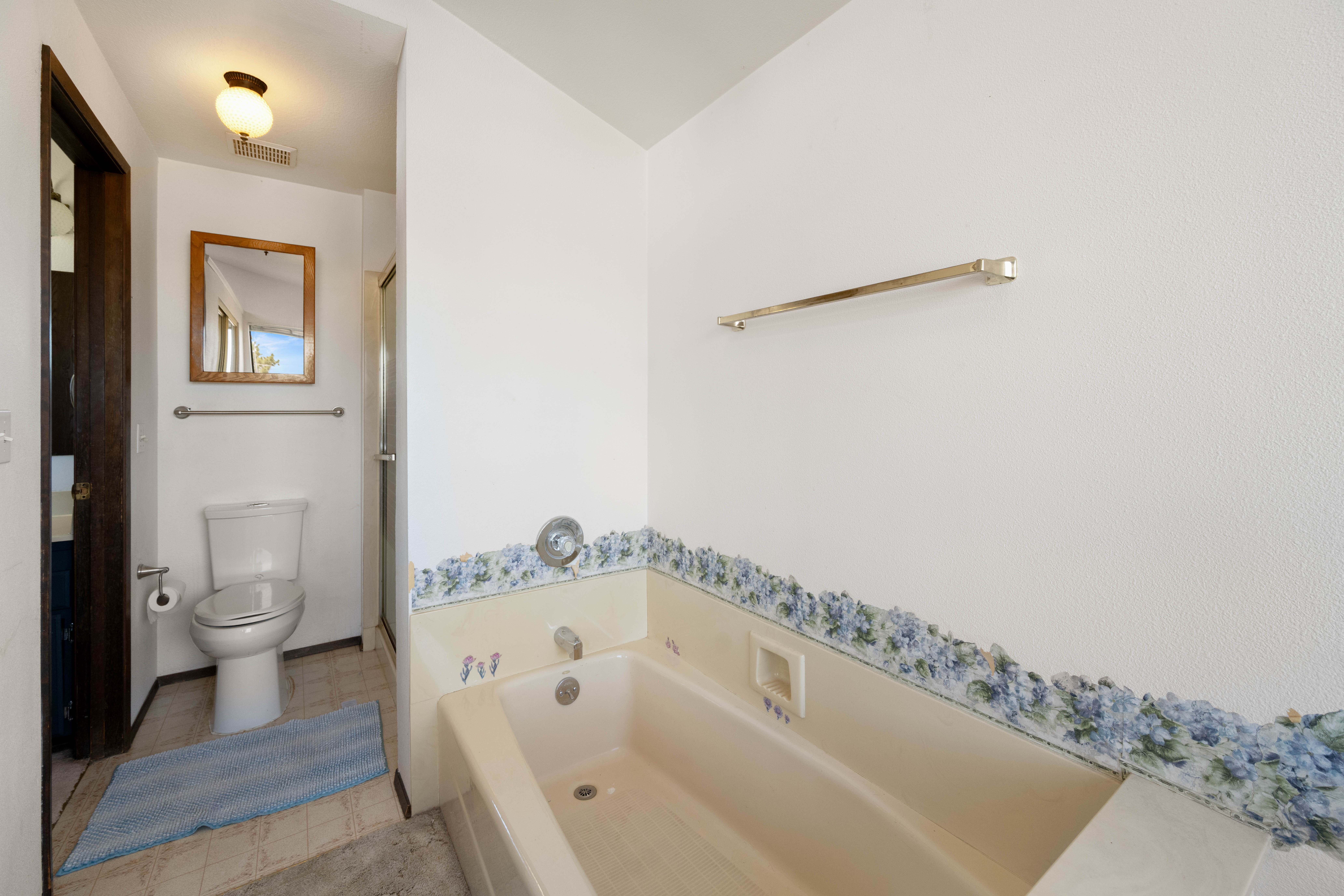  Stunning Views & Solar Panel Efficiency - 物件實景