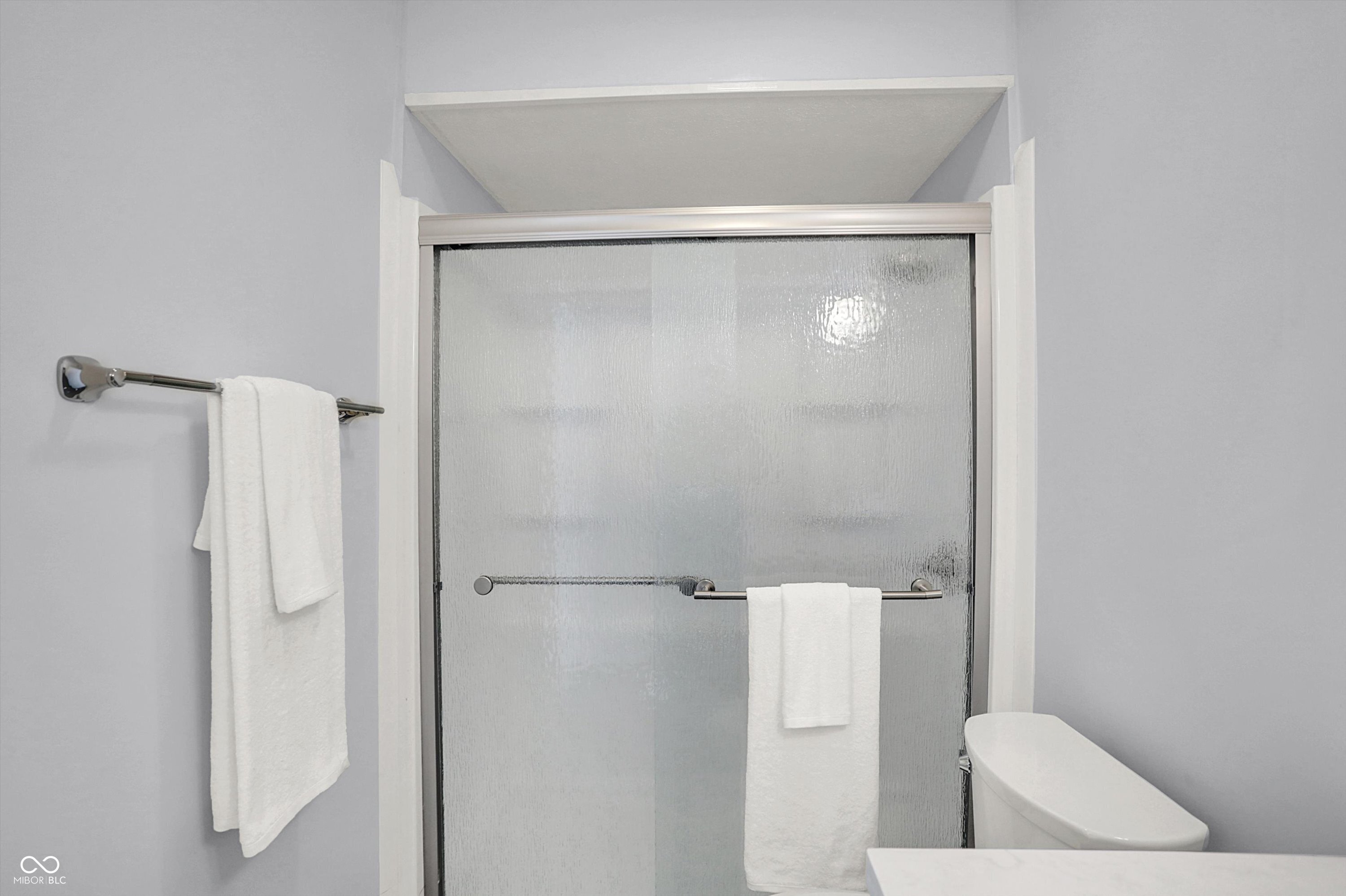 Zionsville, Indiana, 46077, United States, 3 Bedrooms Bedrooms, ,2 BathroomsBathrooms,Residential,For Sale,2001514