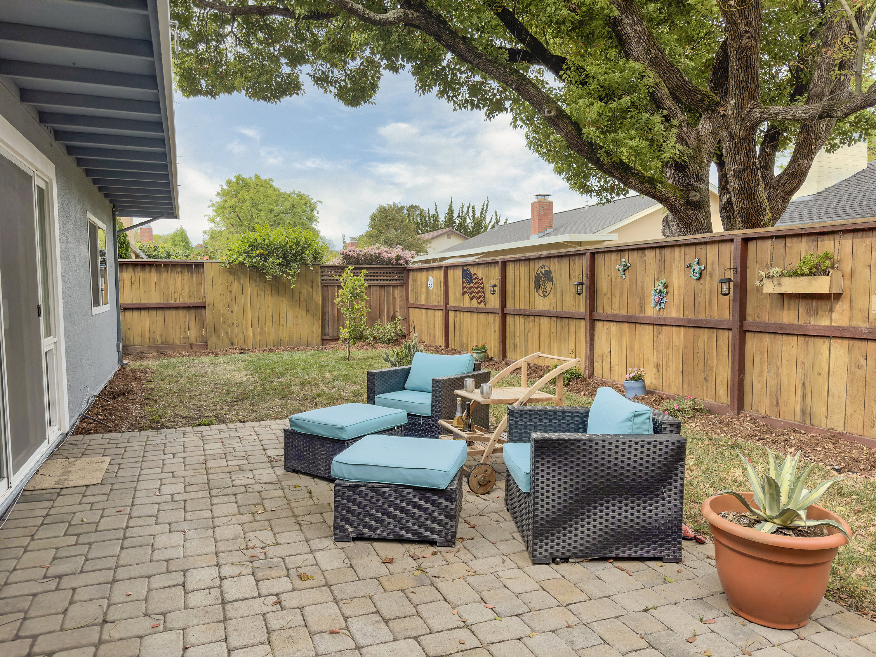  1250 Mission Drive - 物件實景