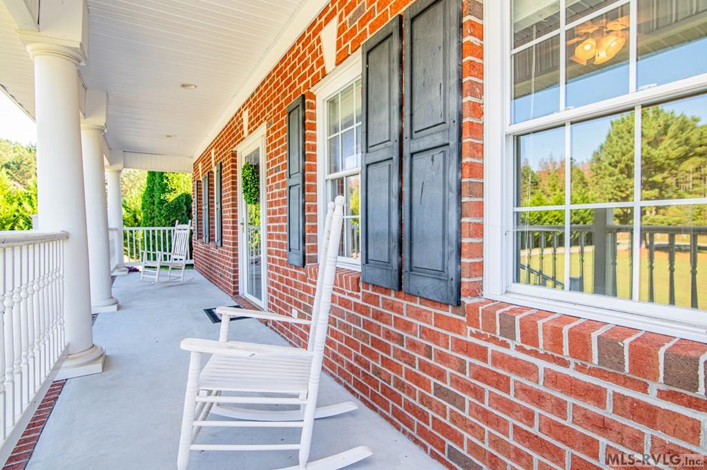 Littleton, North Carolina, 27850, United States, 4 Bedrooms Bedrooms, ,3 BathroomsBathrooms,Residential,For Sale,1972408