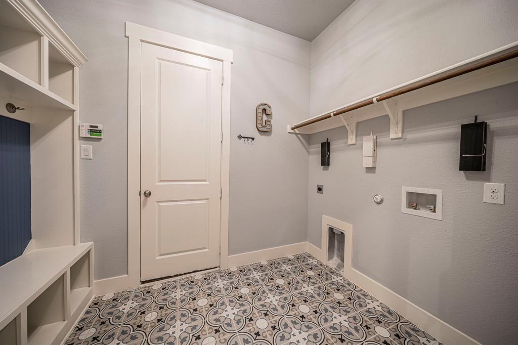 Waxahachie, Texas, 75165, United States, 4 Bedrooms Bedrooms, ,3 BathroomsBathrooms,Residential,For Sale,2007543