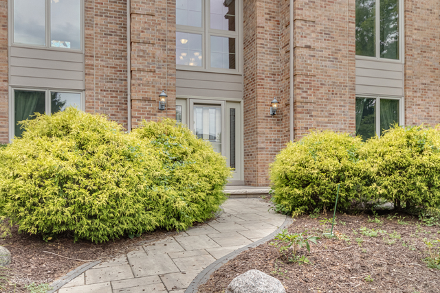 Algonquin, Illinois, 60102, United States, 4 Bedrooms Bedrooms, ,Residential,For Sale,1978319