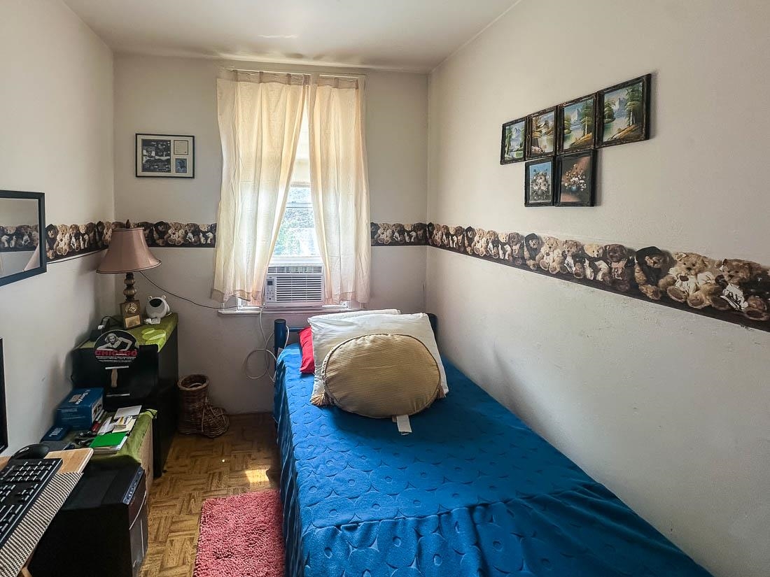 Jersey City, New Jersey, 07306, United States, 4 Bedrooms Bedrooms, ,3 BathroomsBathrooms,Residential,For Sale,1859473