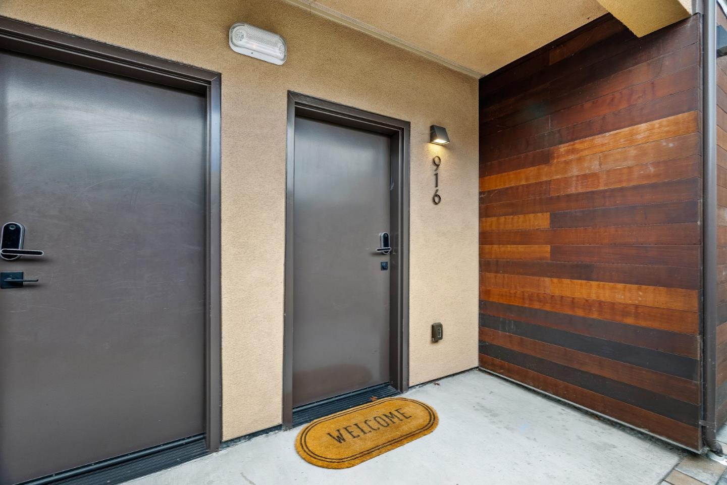 Redwood City, California, 94061, United States, 2 Bedrooms Bedrooms, ,3 BathroomsBathrooms,Residential,For Sale,2000792