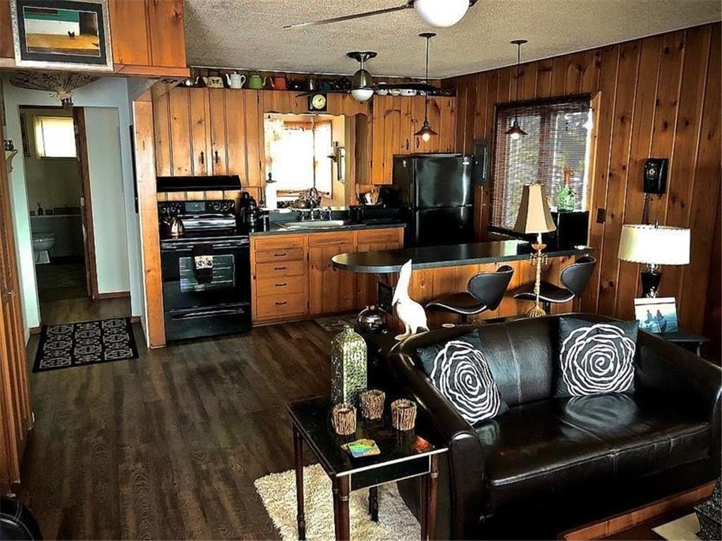 Pelican Rapids, Minnesota, 56572, United States, 3 Bedrooms Bedrooms, ,2 BathroomsBathrooms,Residential,For Sale,1872301