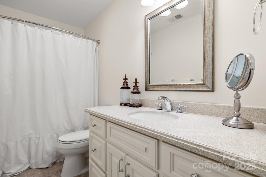 Liberty Hill, South Carolina, 29074, United States, 4 Bedrooms Bedrooms, ,5 BathroomsBathrooms,Residential,For Sale,1876148