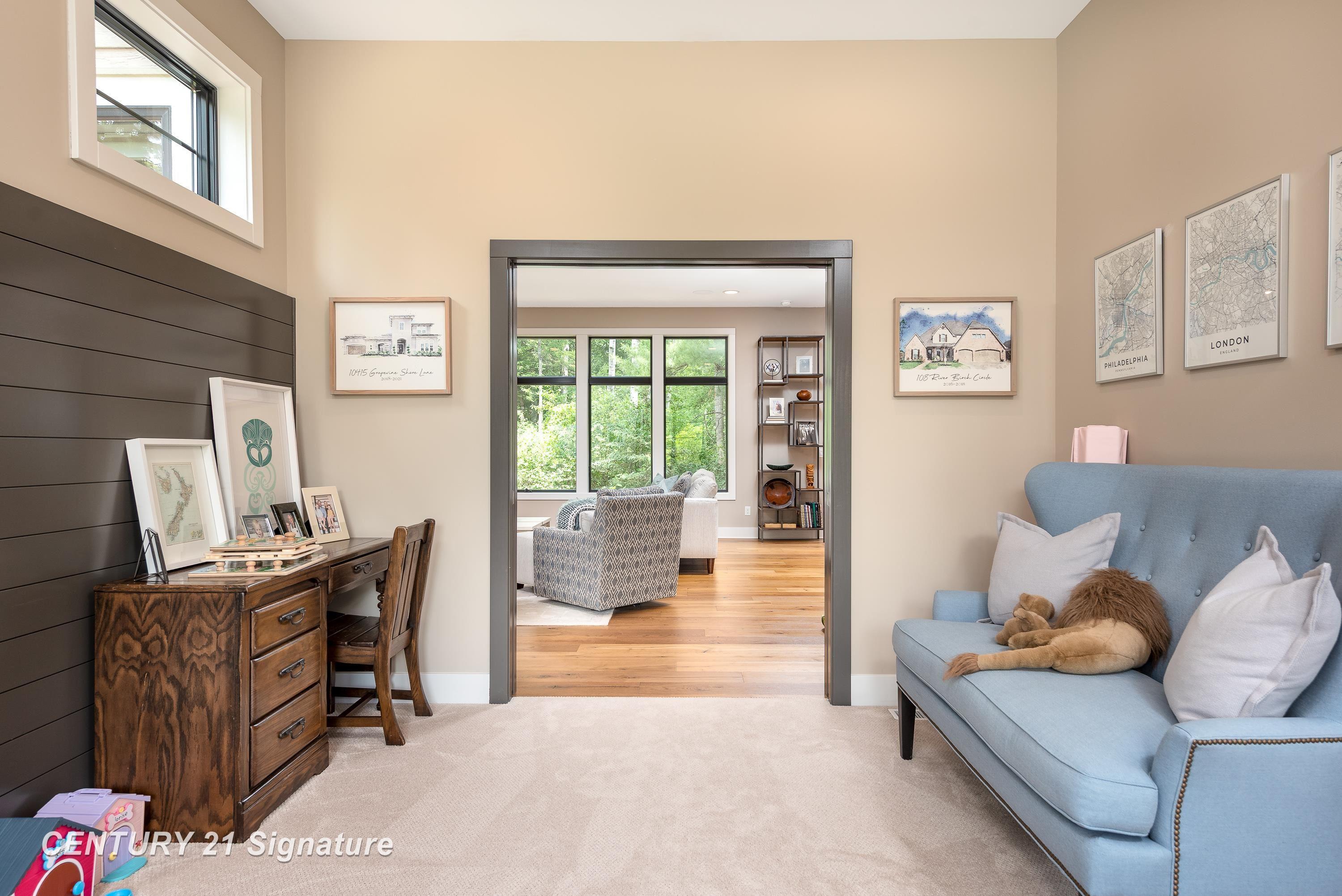 Midland, Michigan, 48642, United States, 4 Bedrooms Bedrooms, ,5 BathroomsBathrooms,Residential,For Sale,1975618