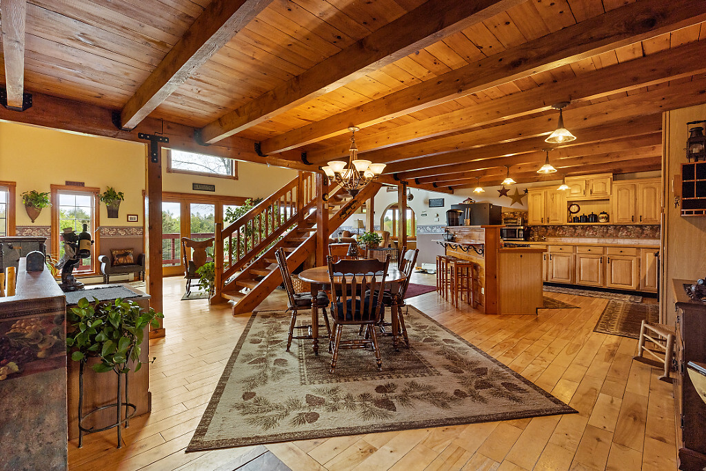Liberty, Maine, 04949, United States, 2 Bedrooms Bedrooms, ,3 BathroomsBathrooms,Residential,For Sale,1838290