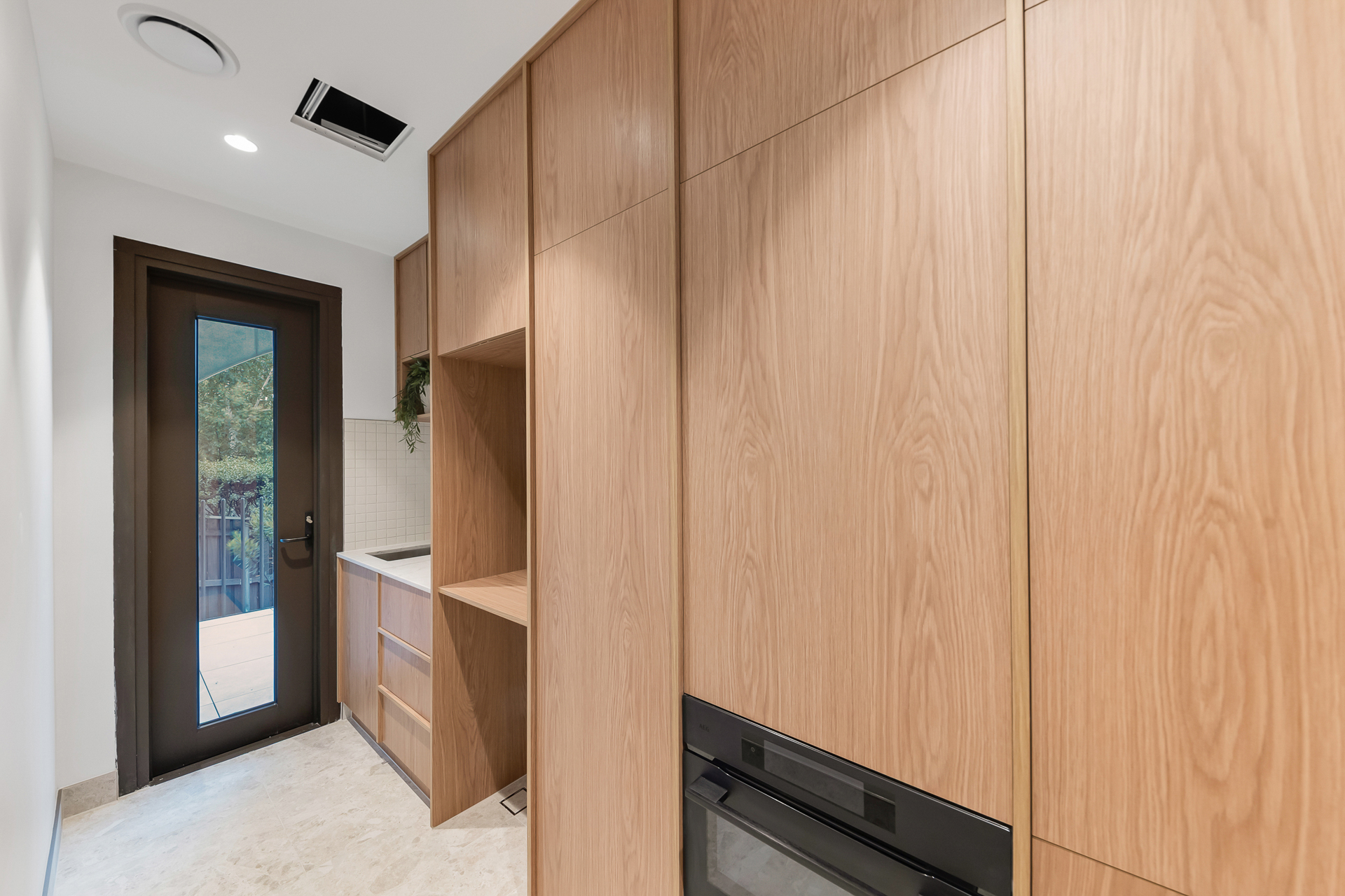  Lifestyle at the forefront in this sleek architectural residence - 物件實景
